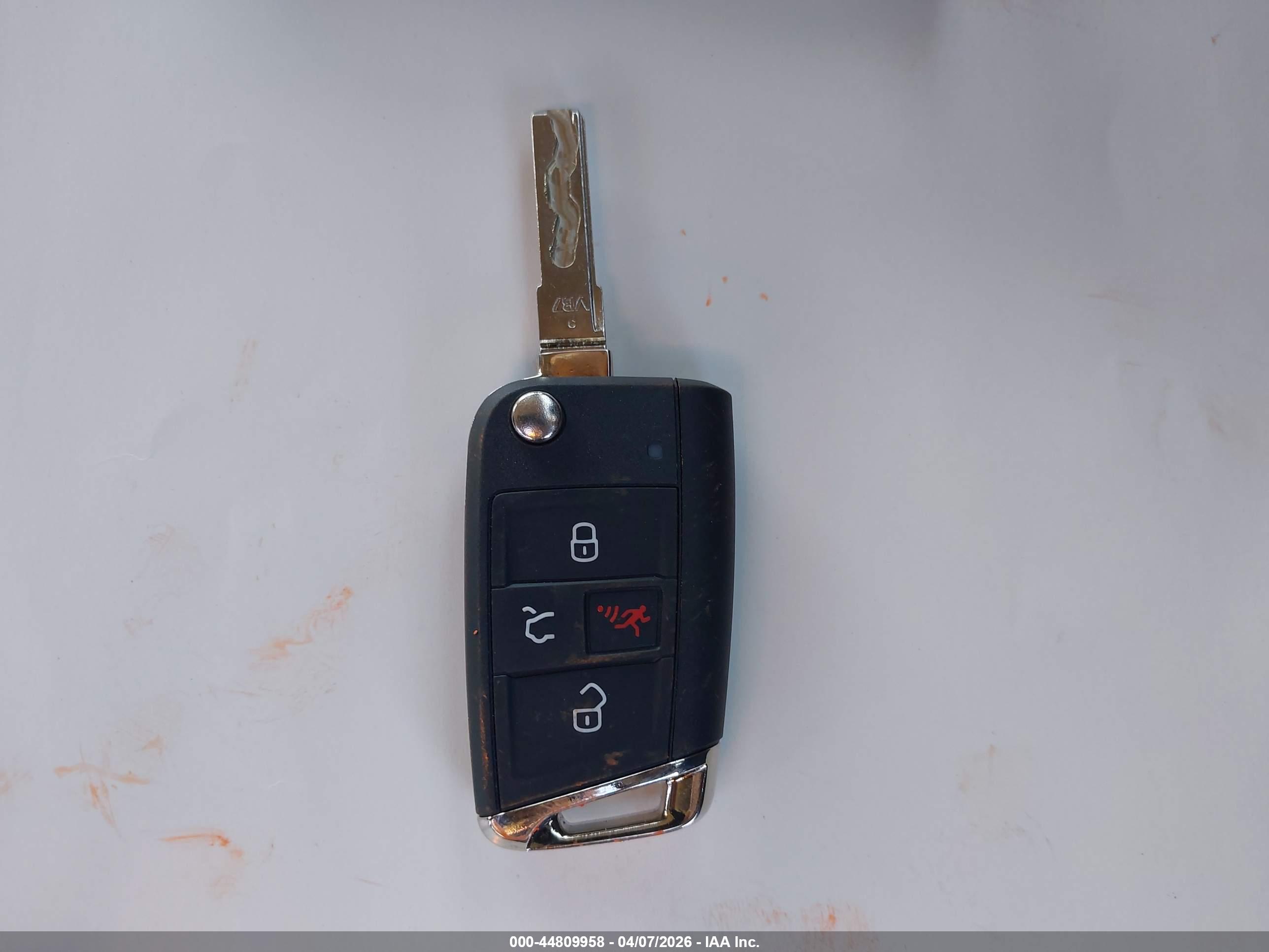 VOLKSWAGEN GOLF image 11