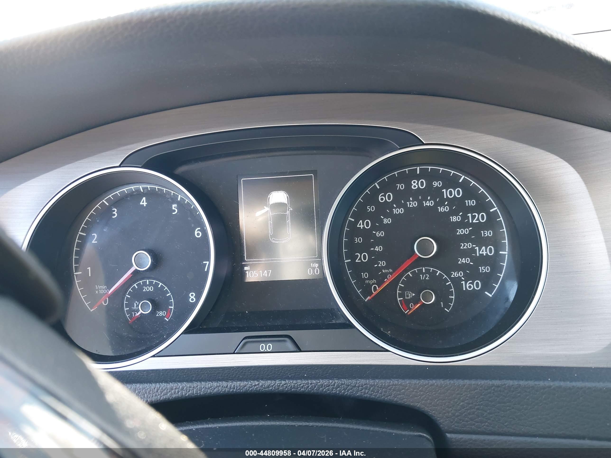VOLKSWAGEN GOLF image 7