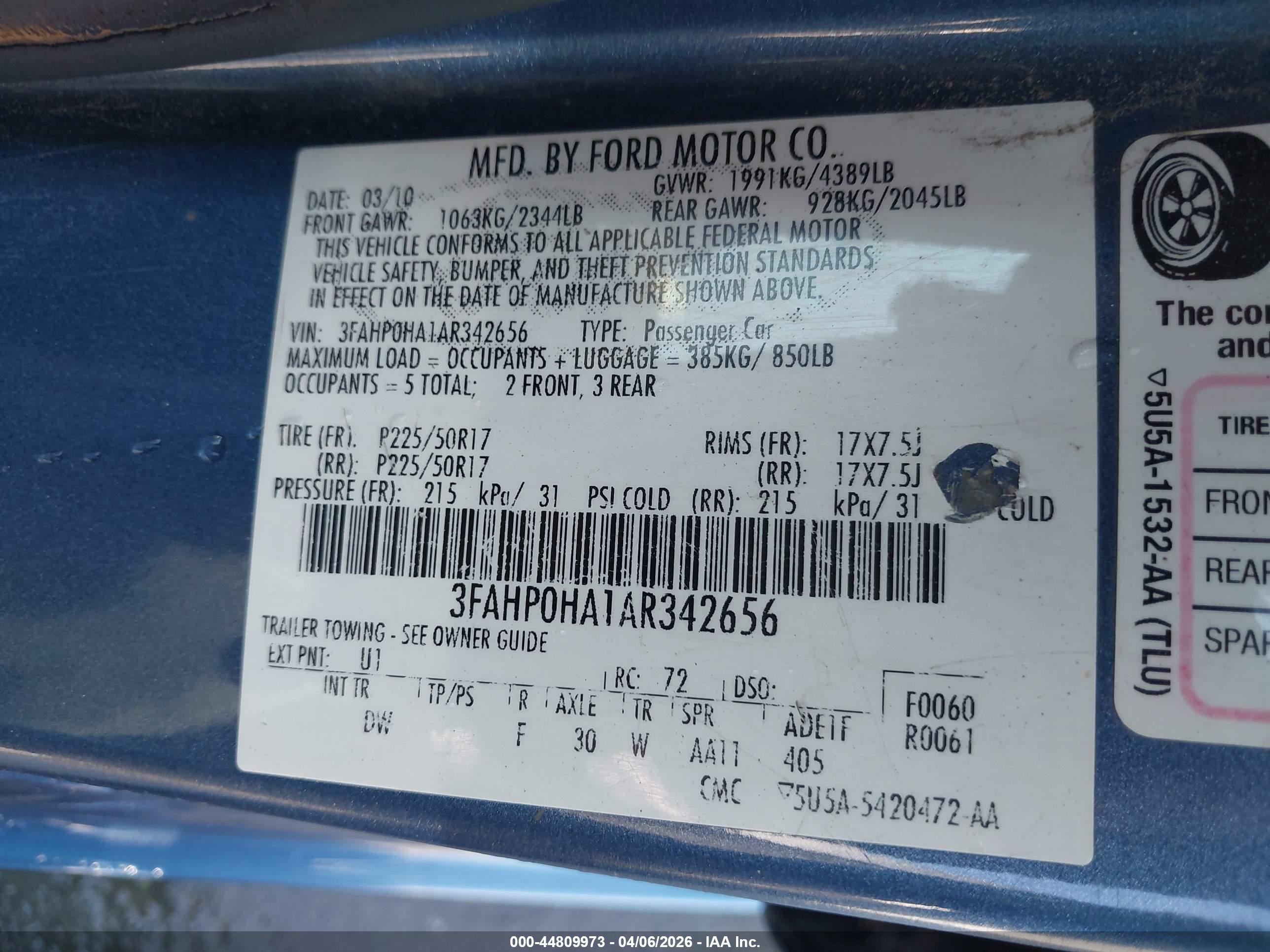 FORD FUSION image 9