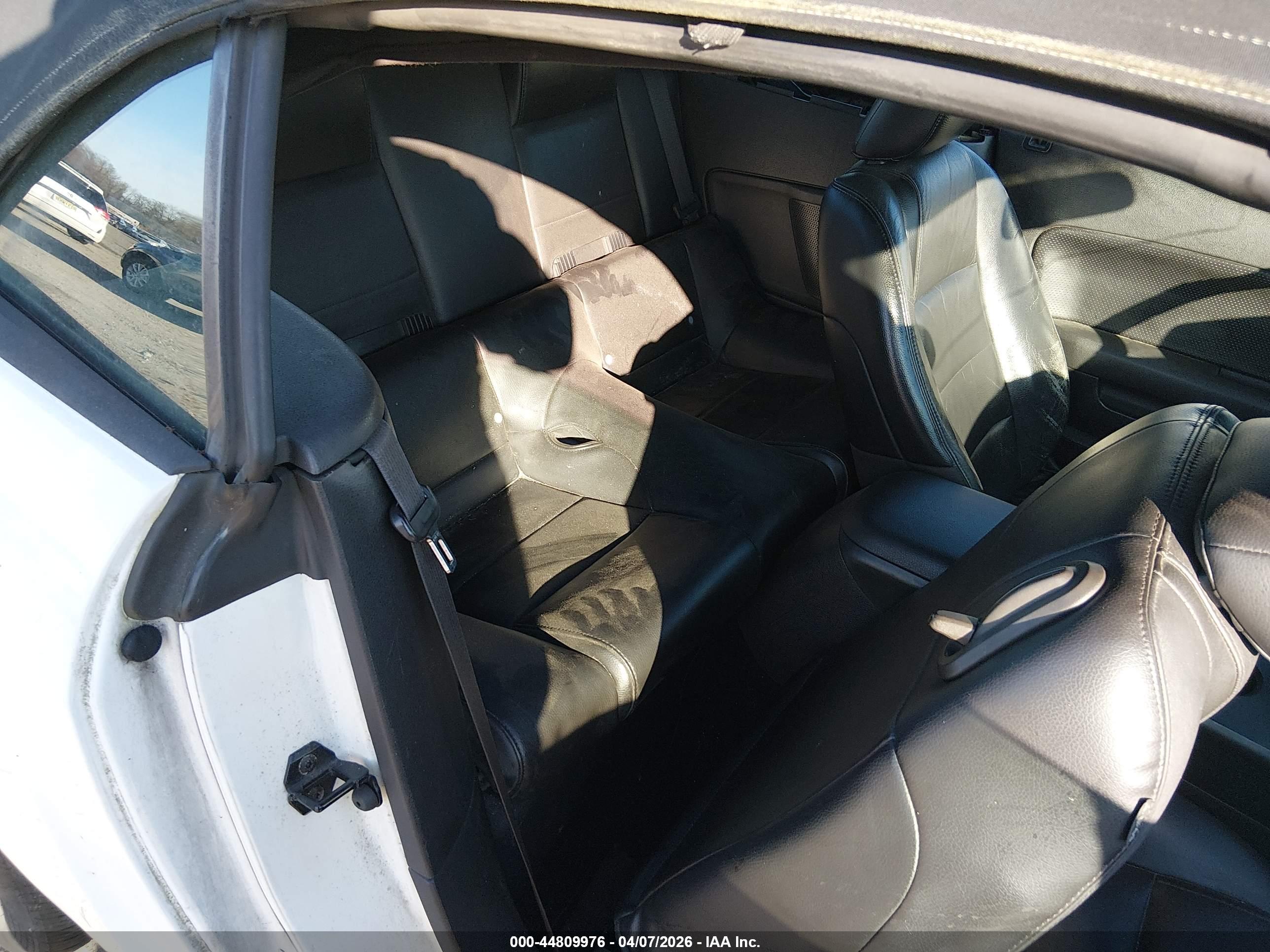 FORD MUSTANG image 8