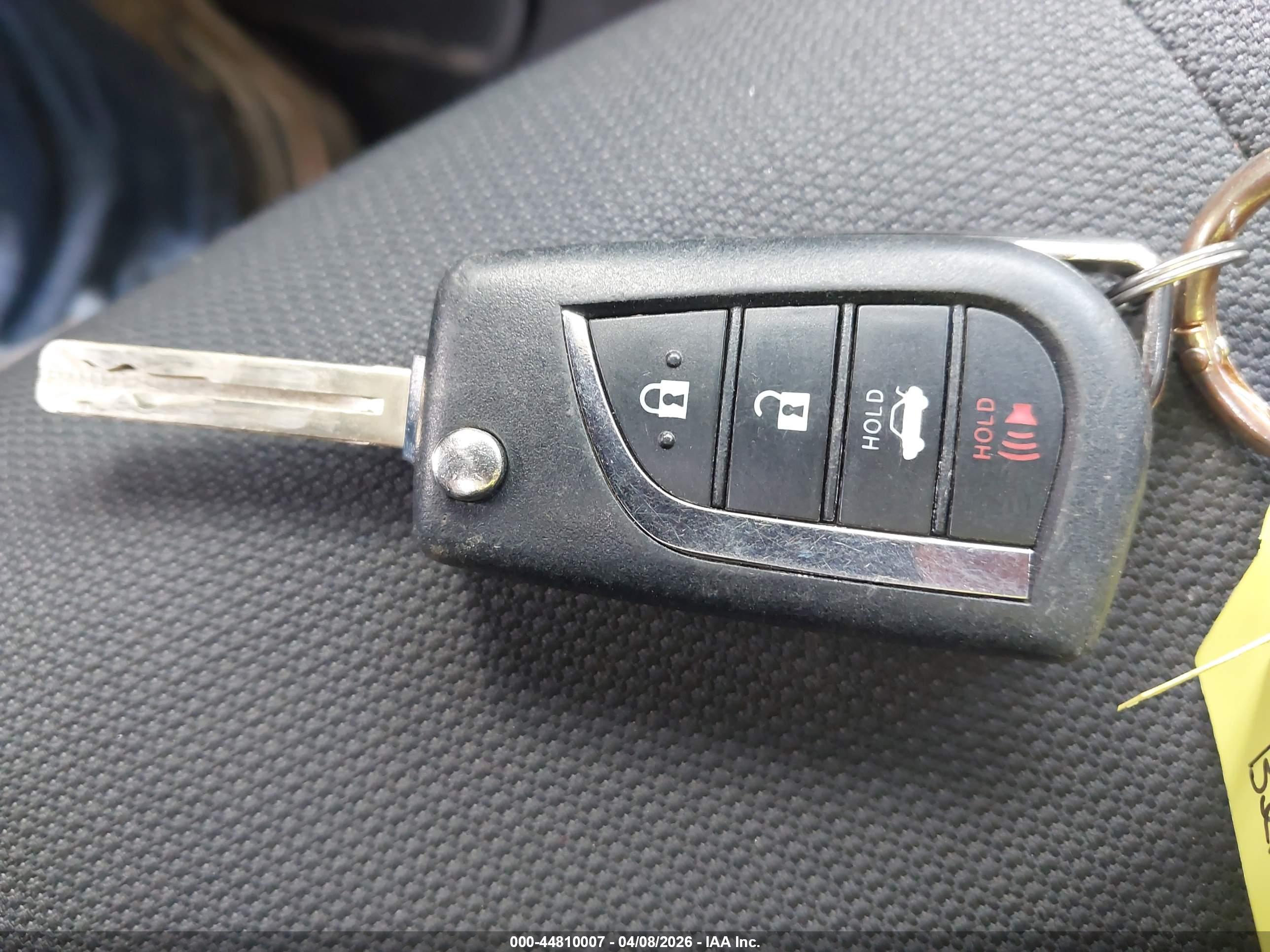 TOYOTA COROLLA image 11