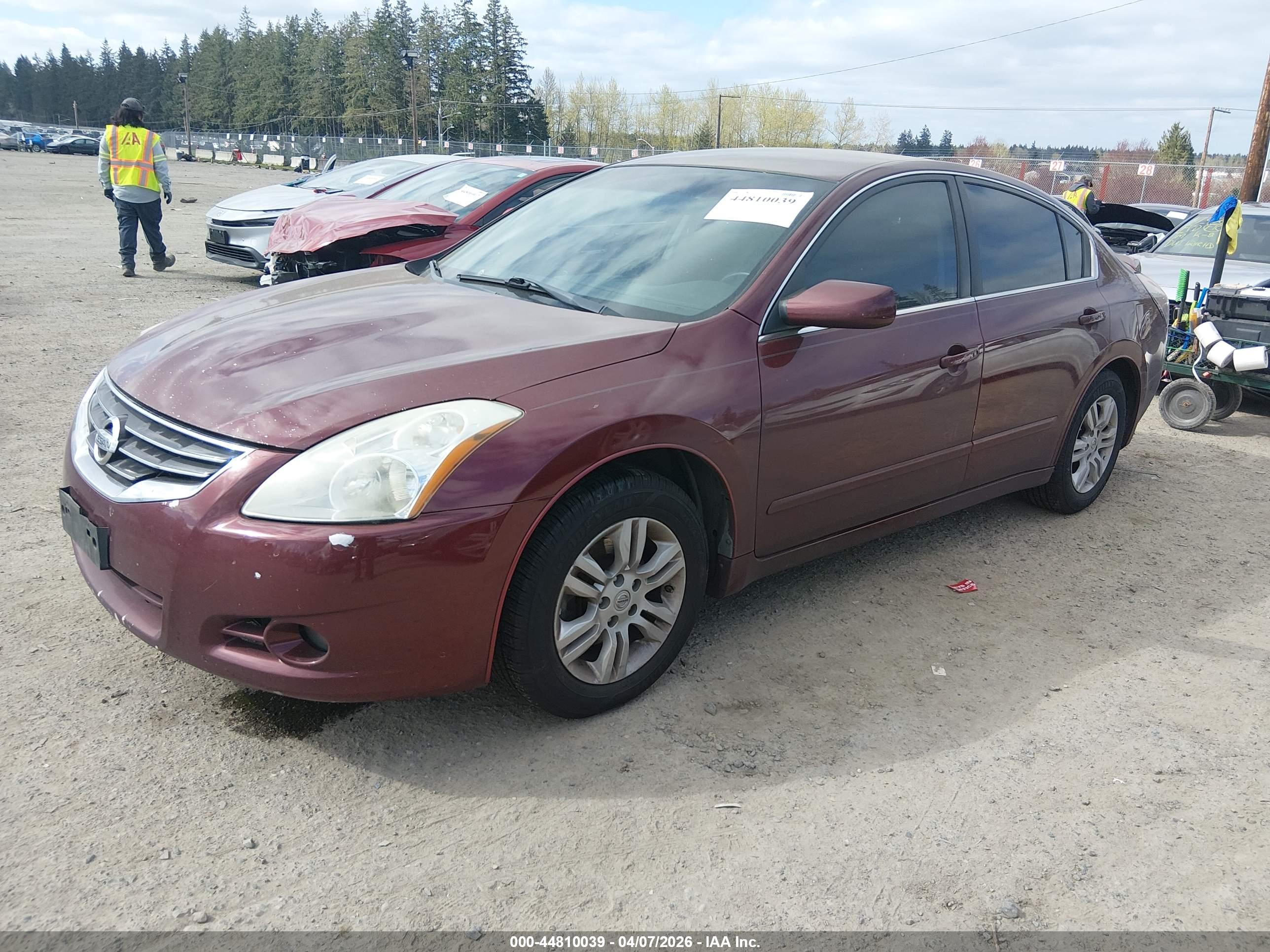 NISSAN ALTIMA image 2