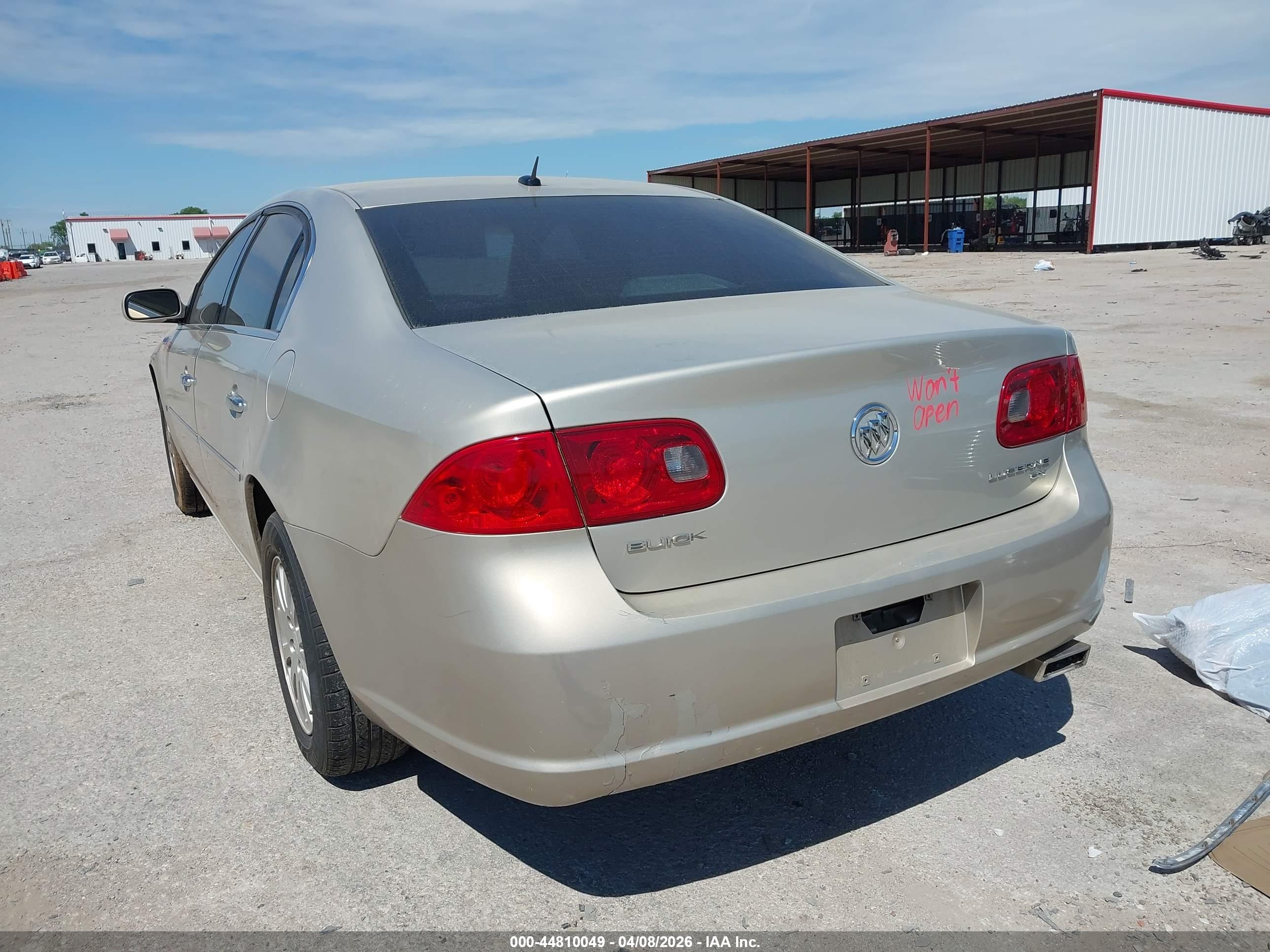 BUICK LUCERNE image 3