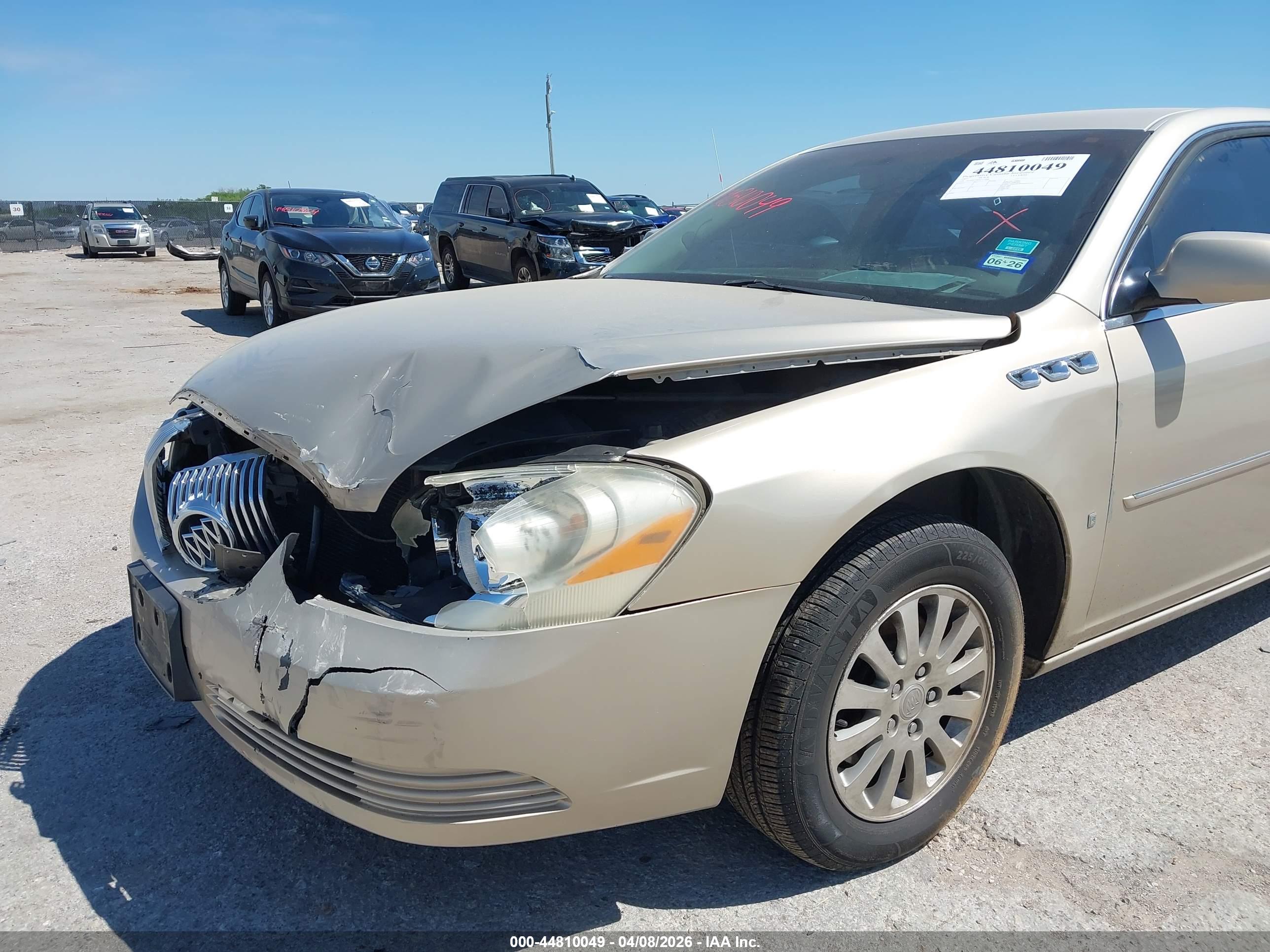 BUICK LUCERNE image 6