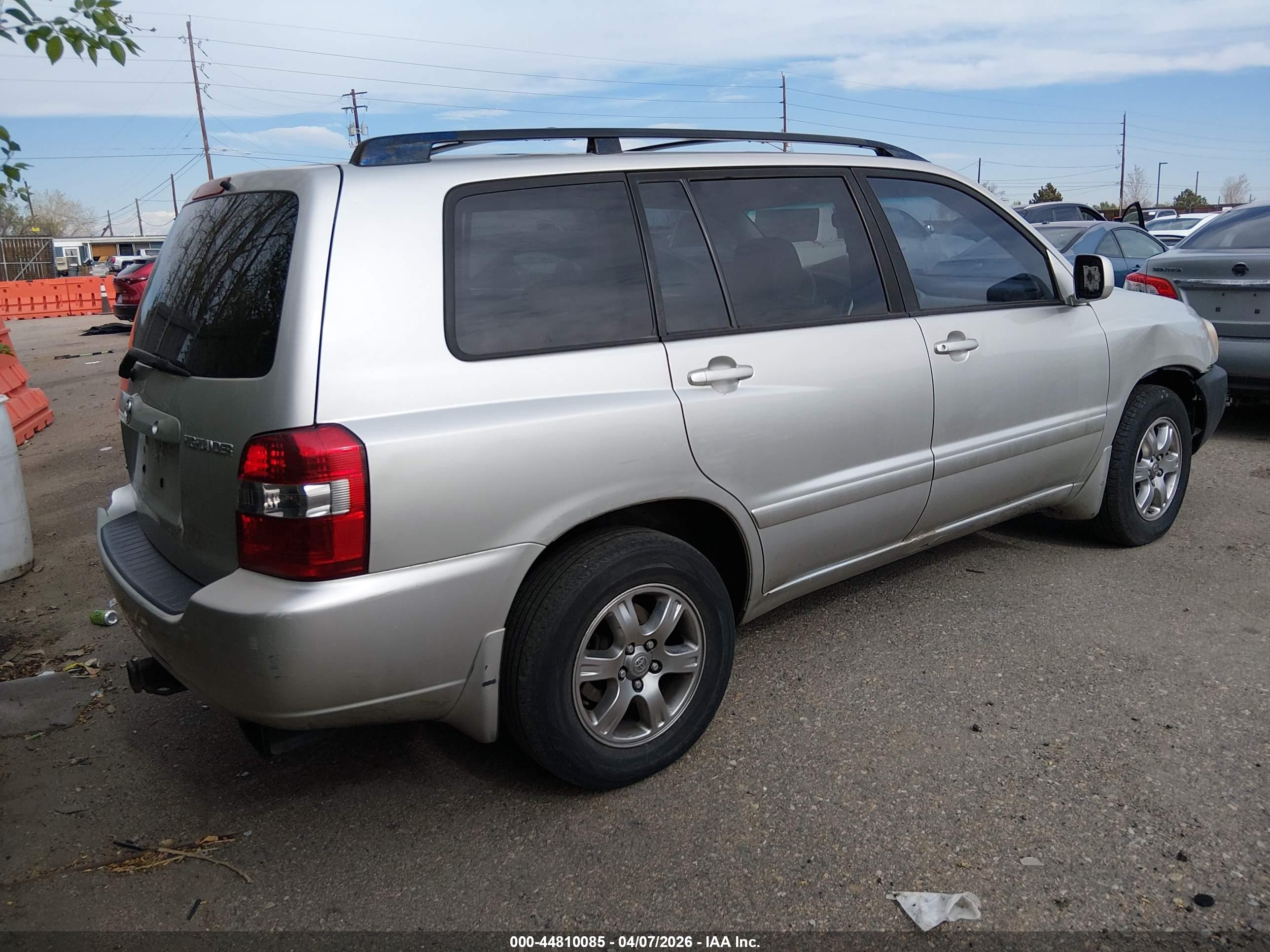 TOYOTA HIGHLANDER image 4