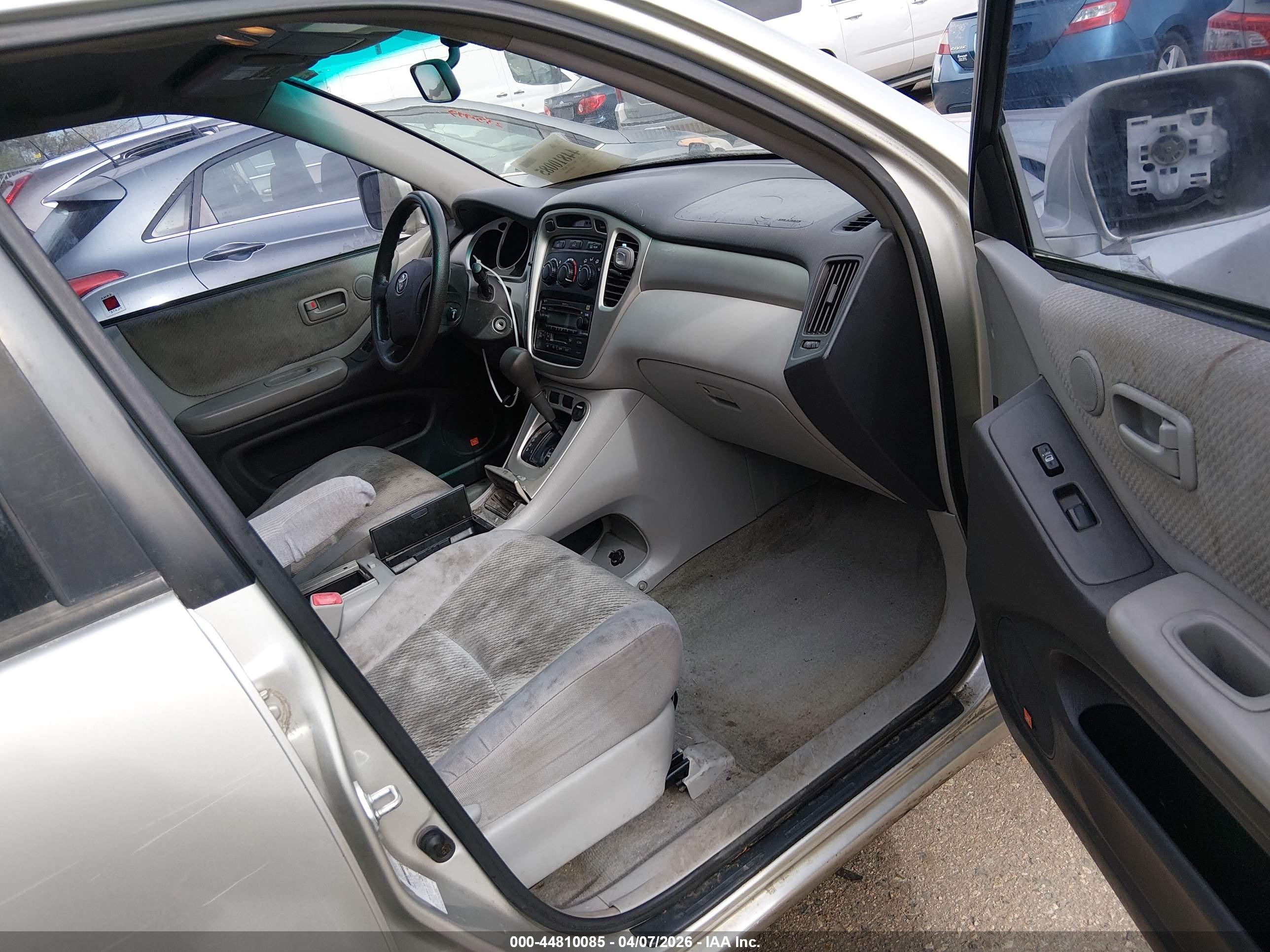 TOYOTA HIGHLANDER image 5