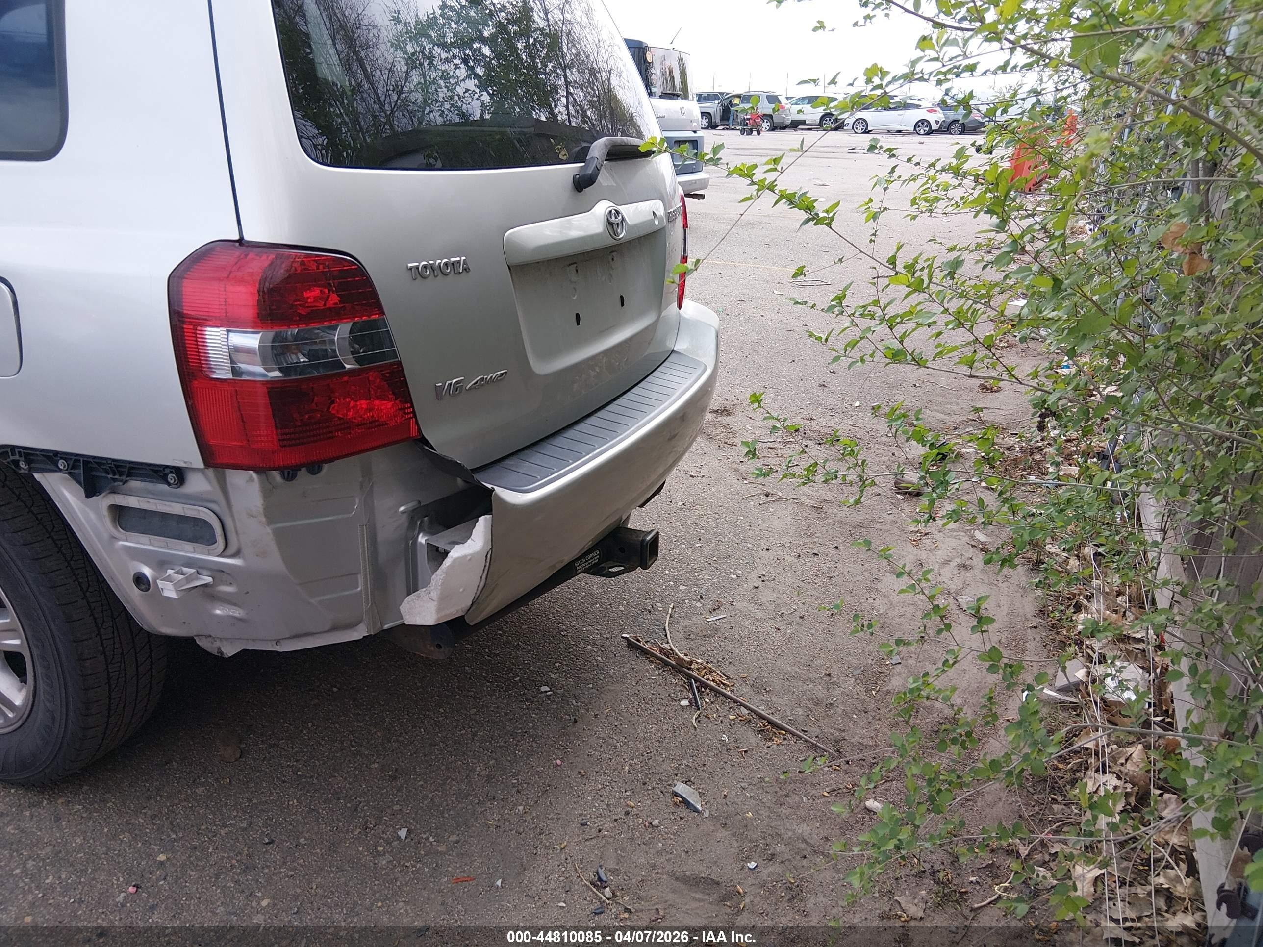 TOYOTA HIGHLANDER image 6