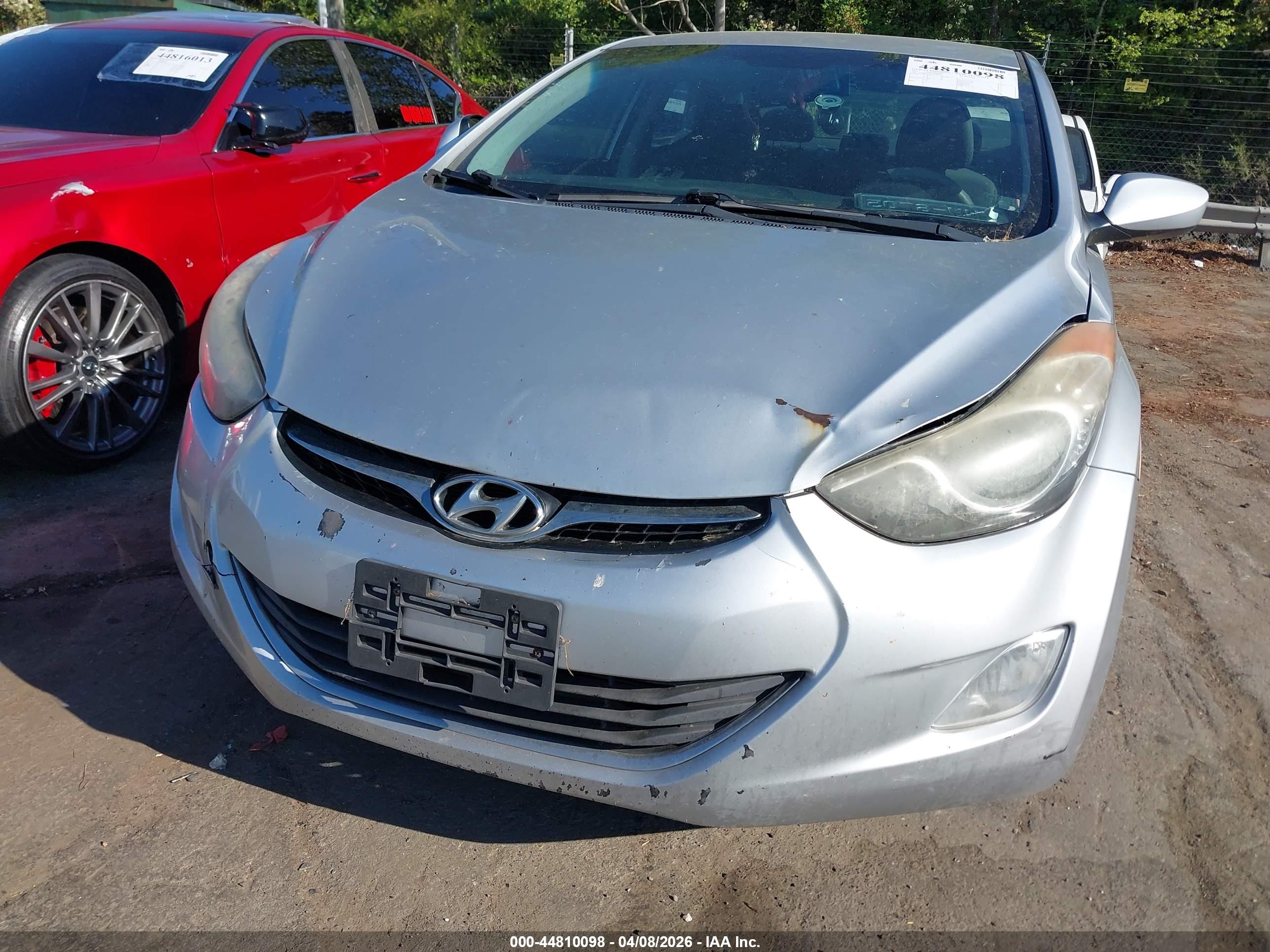 HYUNDAI ELANTRA image 6