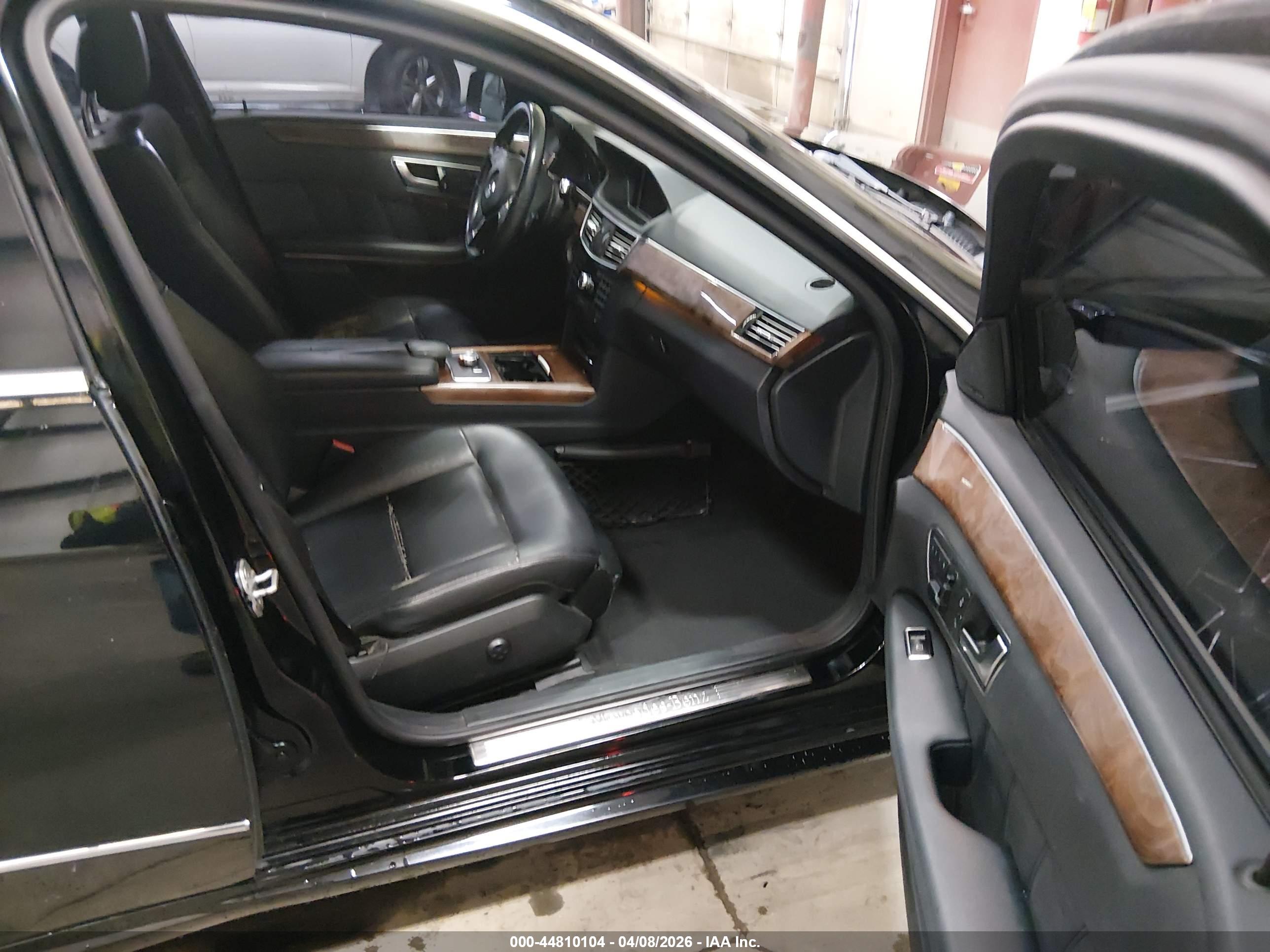 MERCEDES-BENZ E image 5