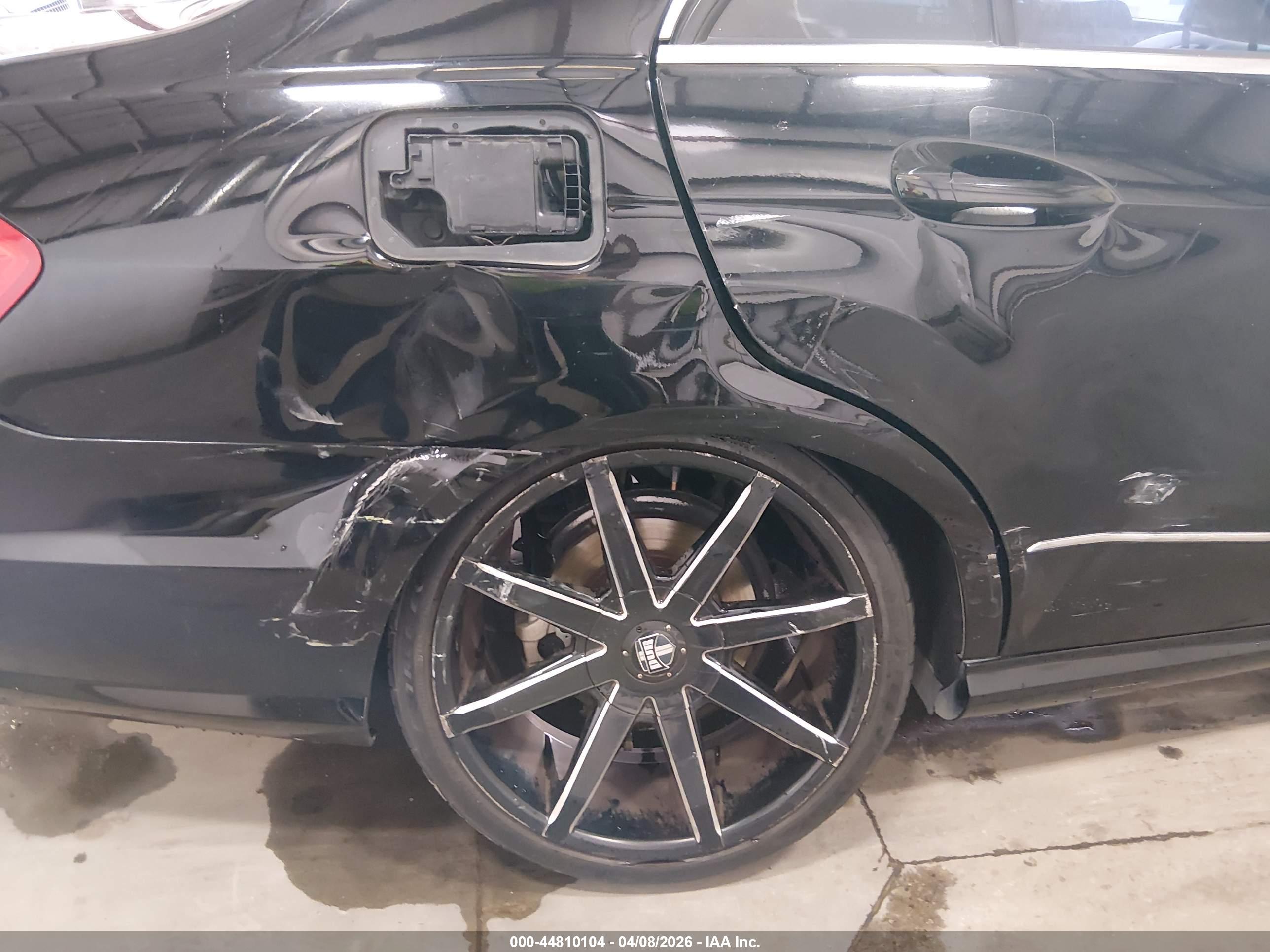MERCEDES-BENZ E image 6