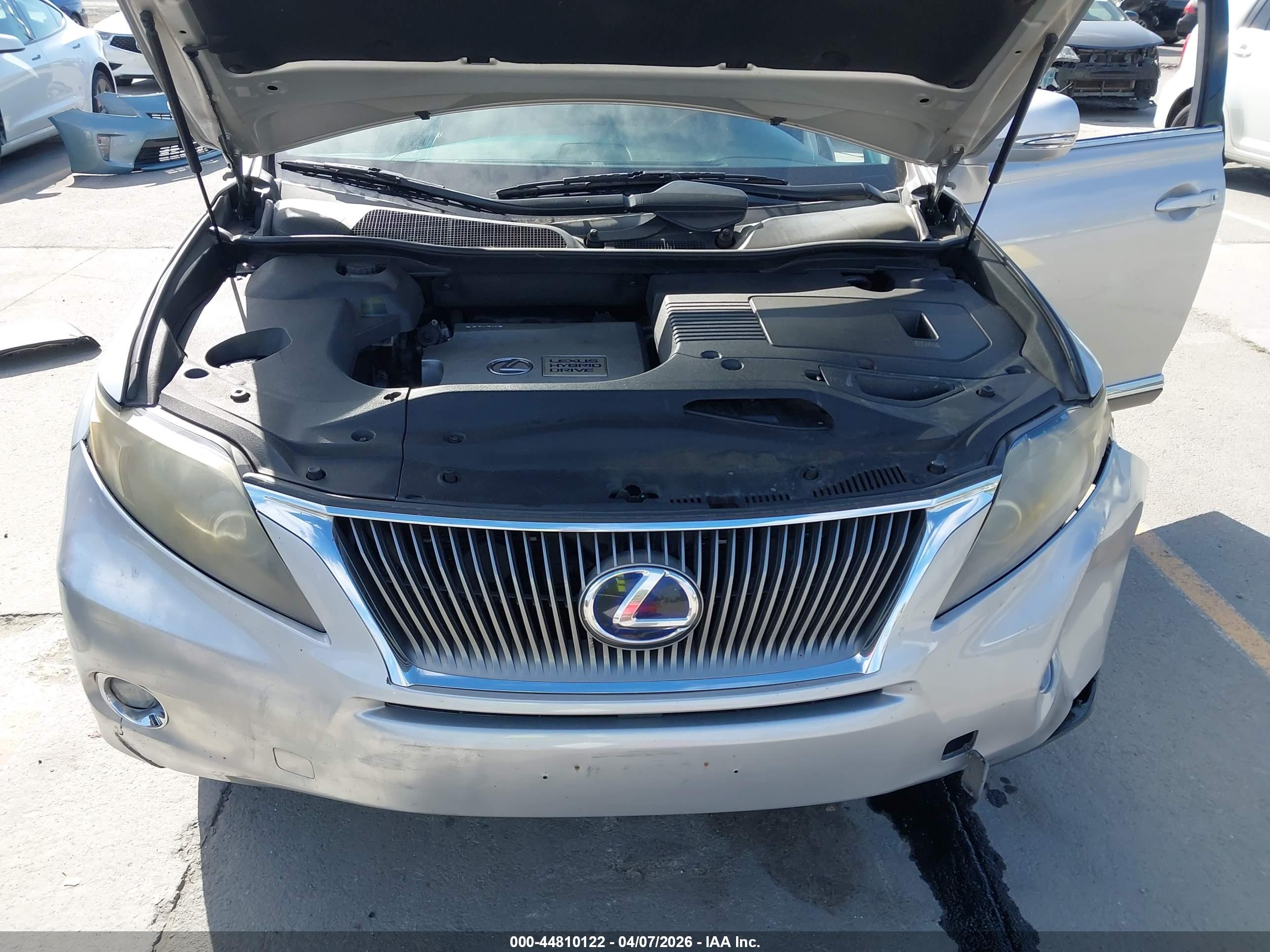LEXUS RX image 10