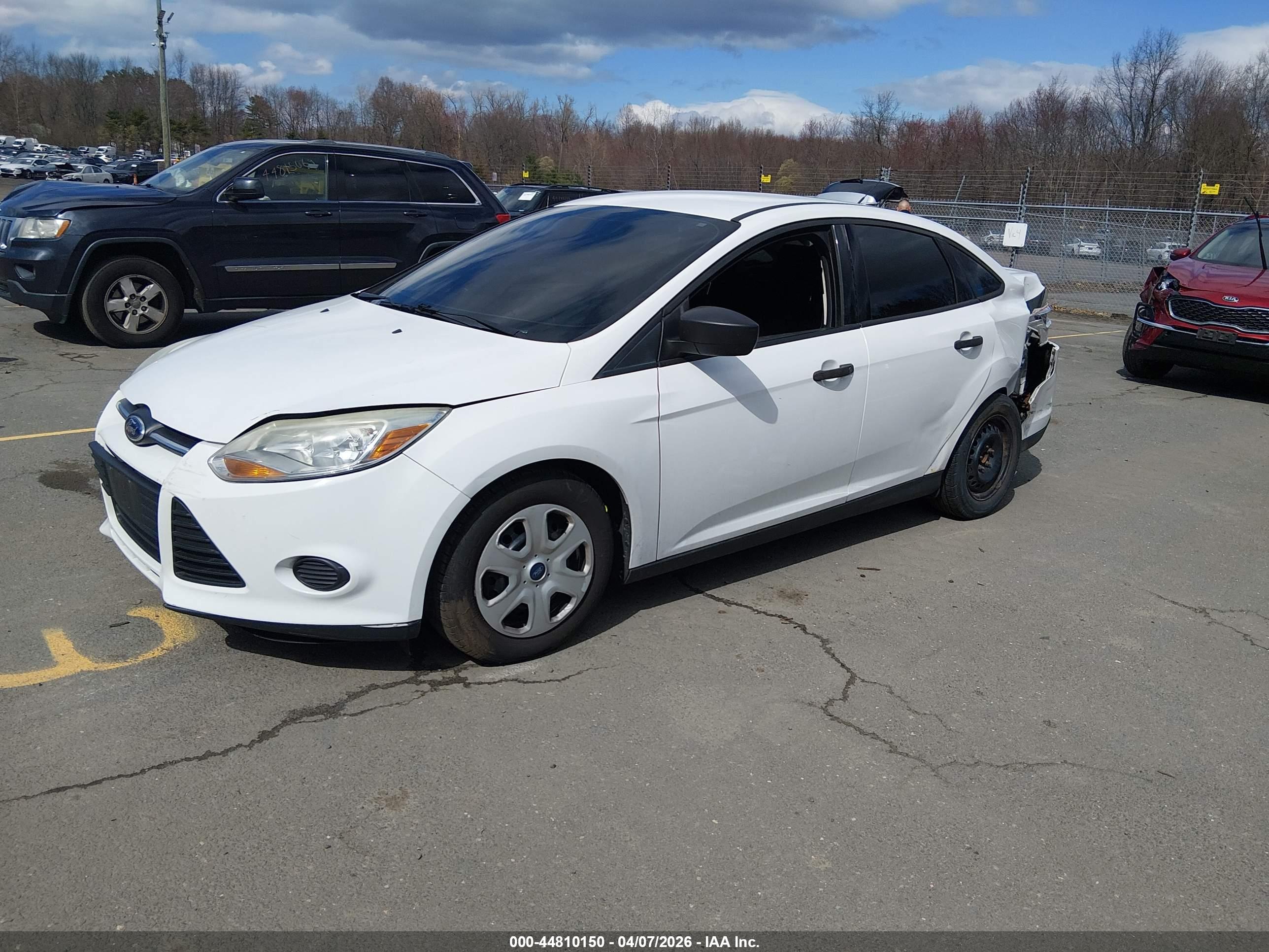 FORD FOCUS image 2