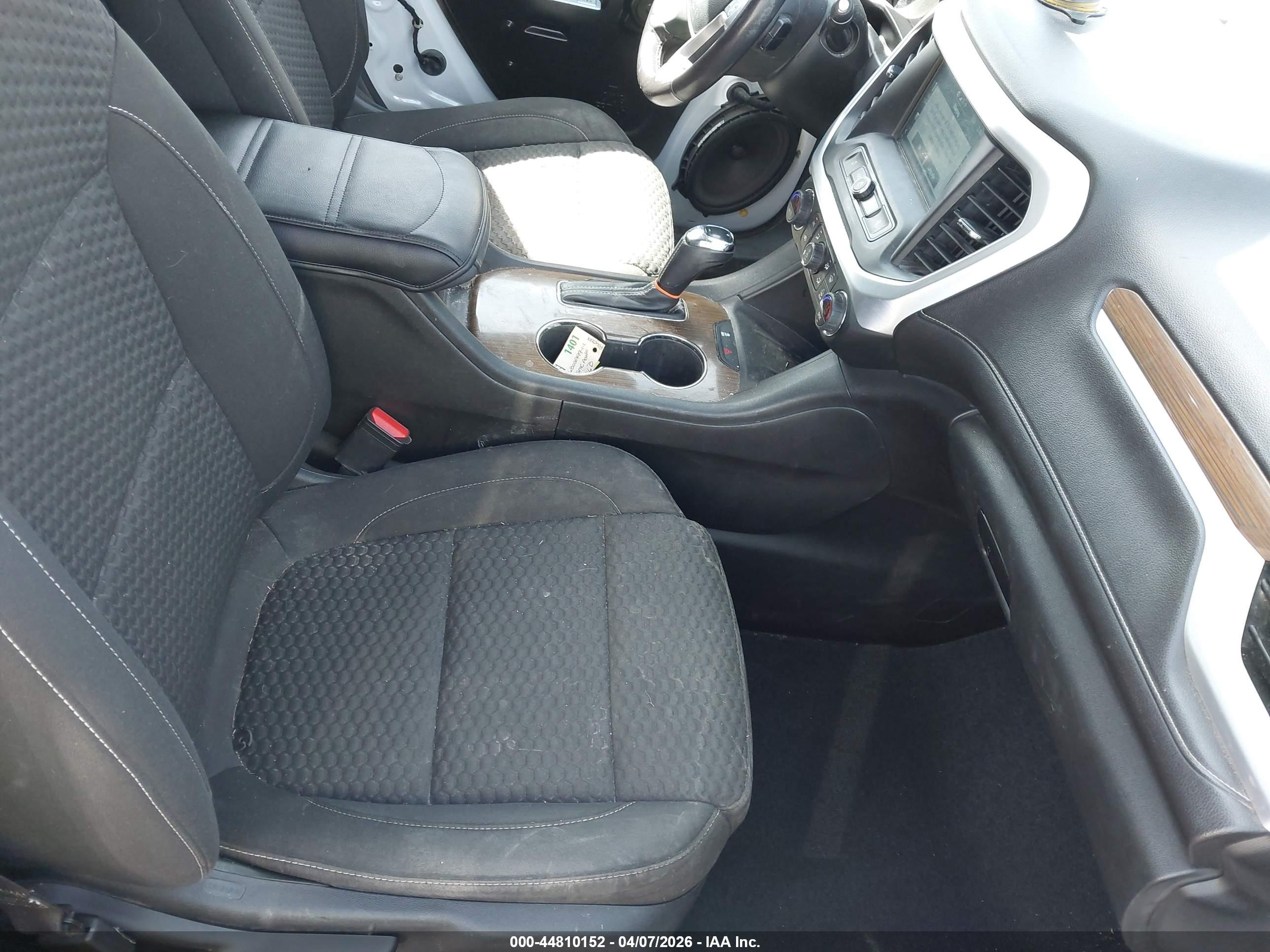 GMC ACADIA image 5