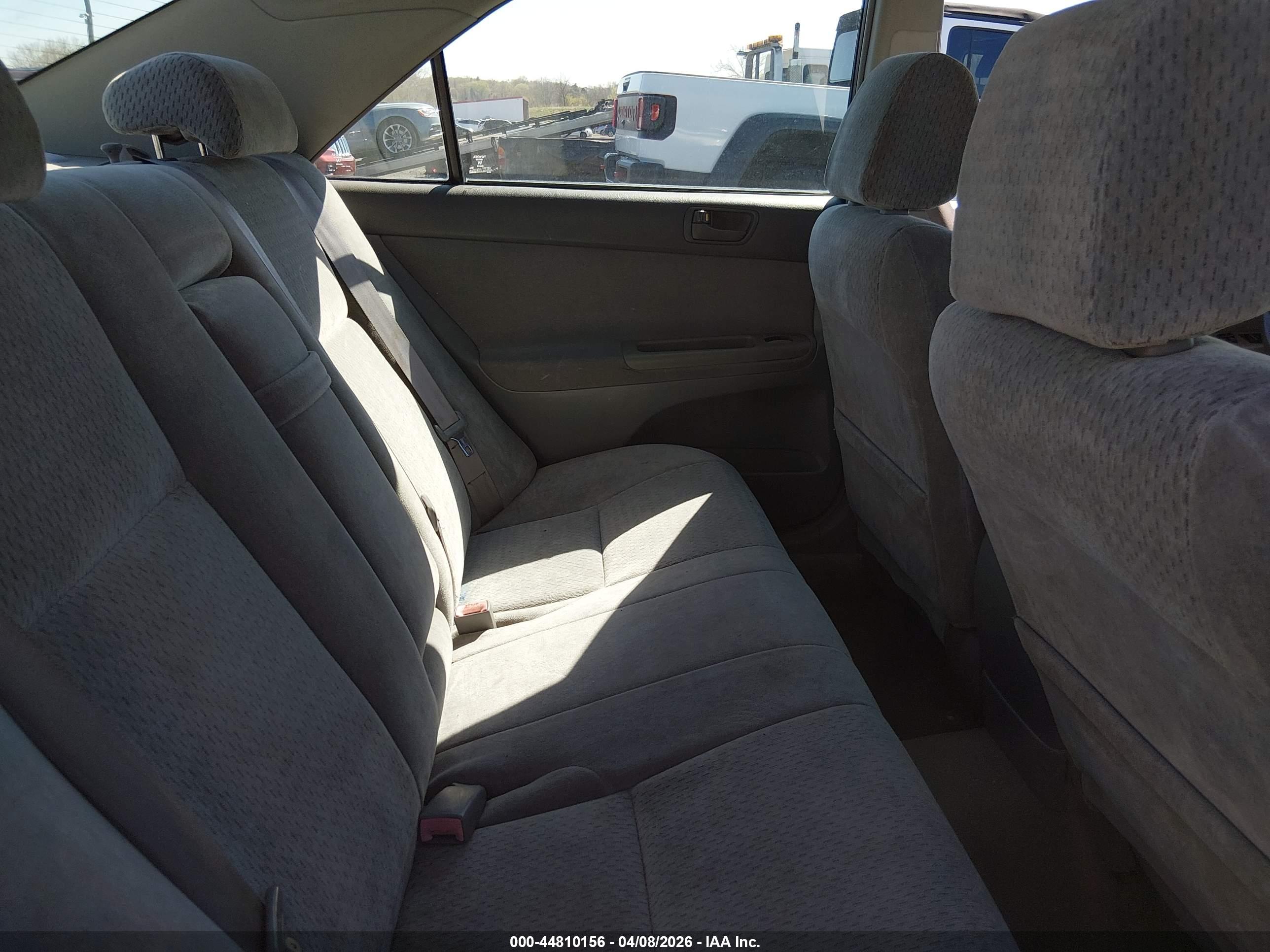 TOYOTA CAMRY image 8