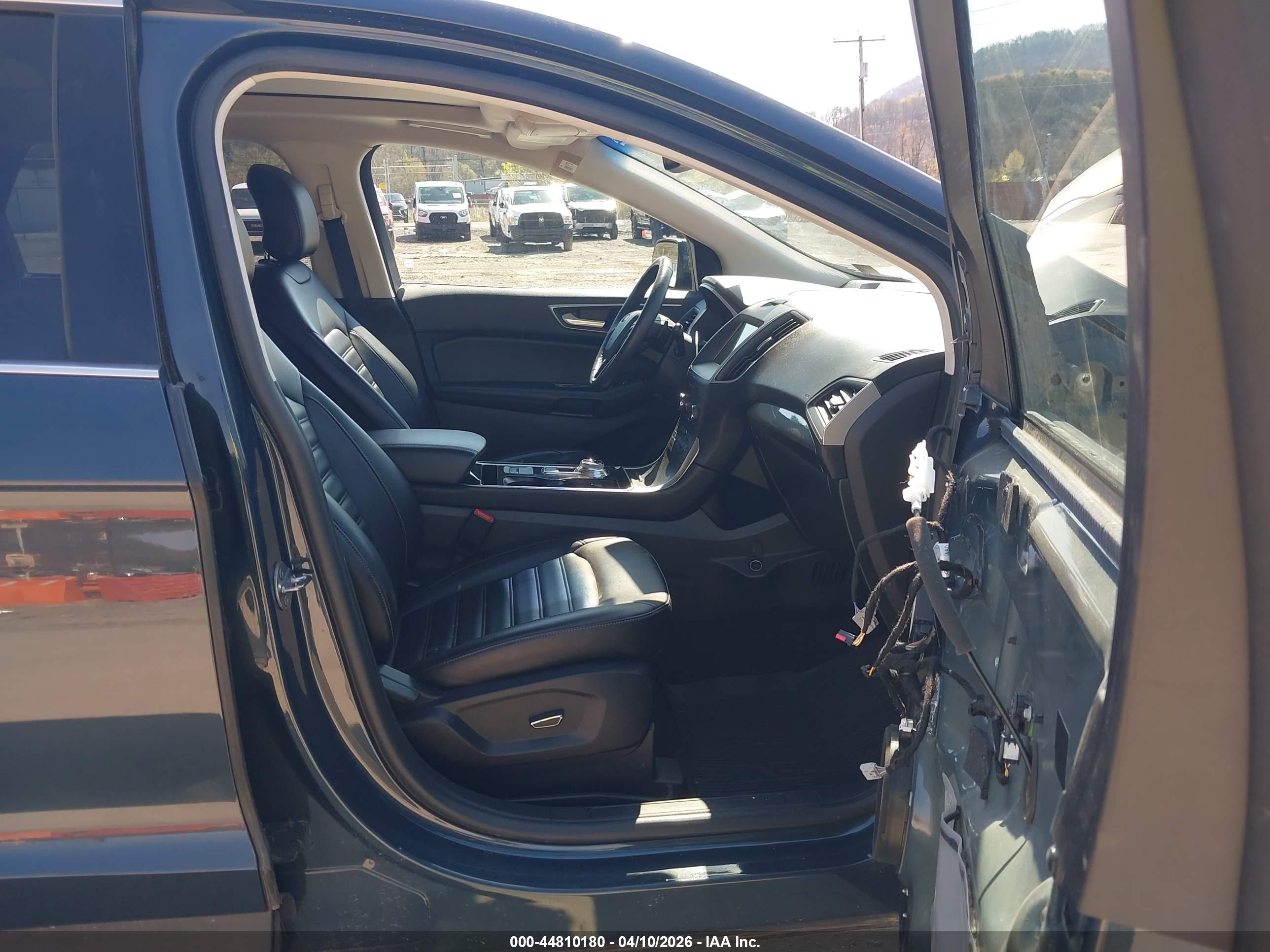 FORD EDGE image 5