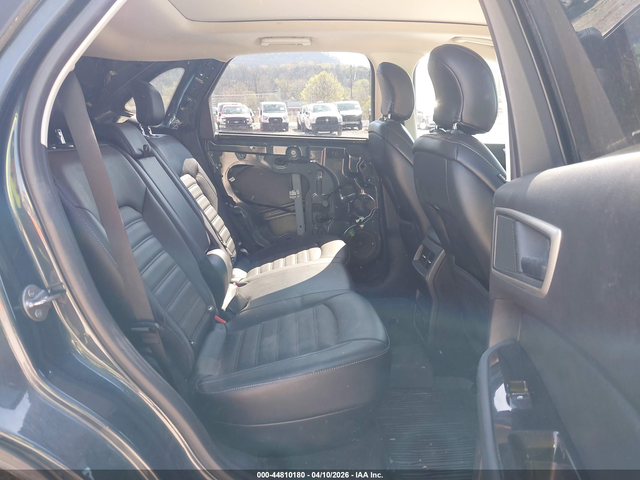 FORD EDGE image 8