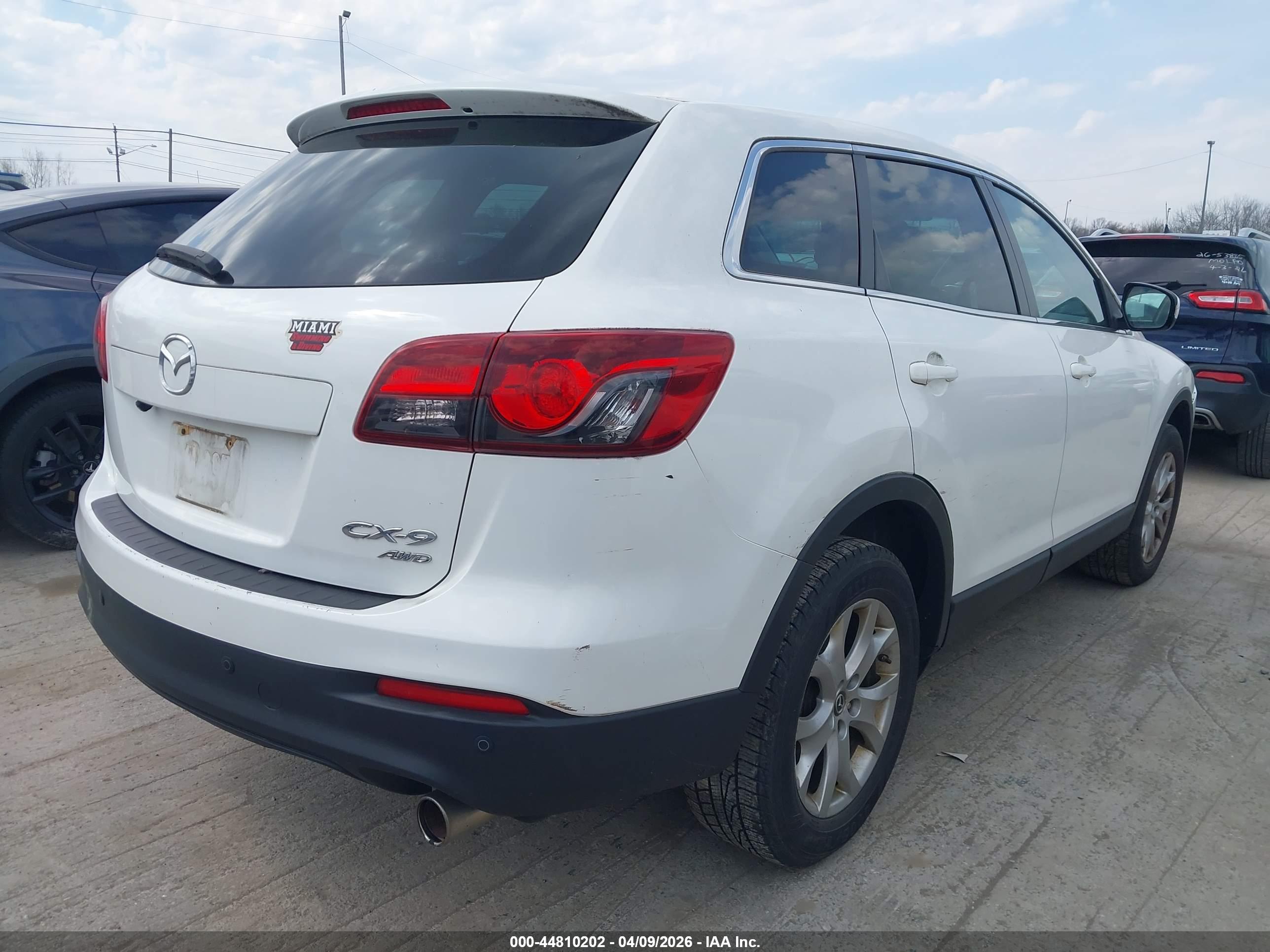 MAZDA CX-9 image 4