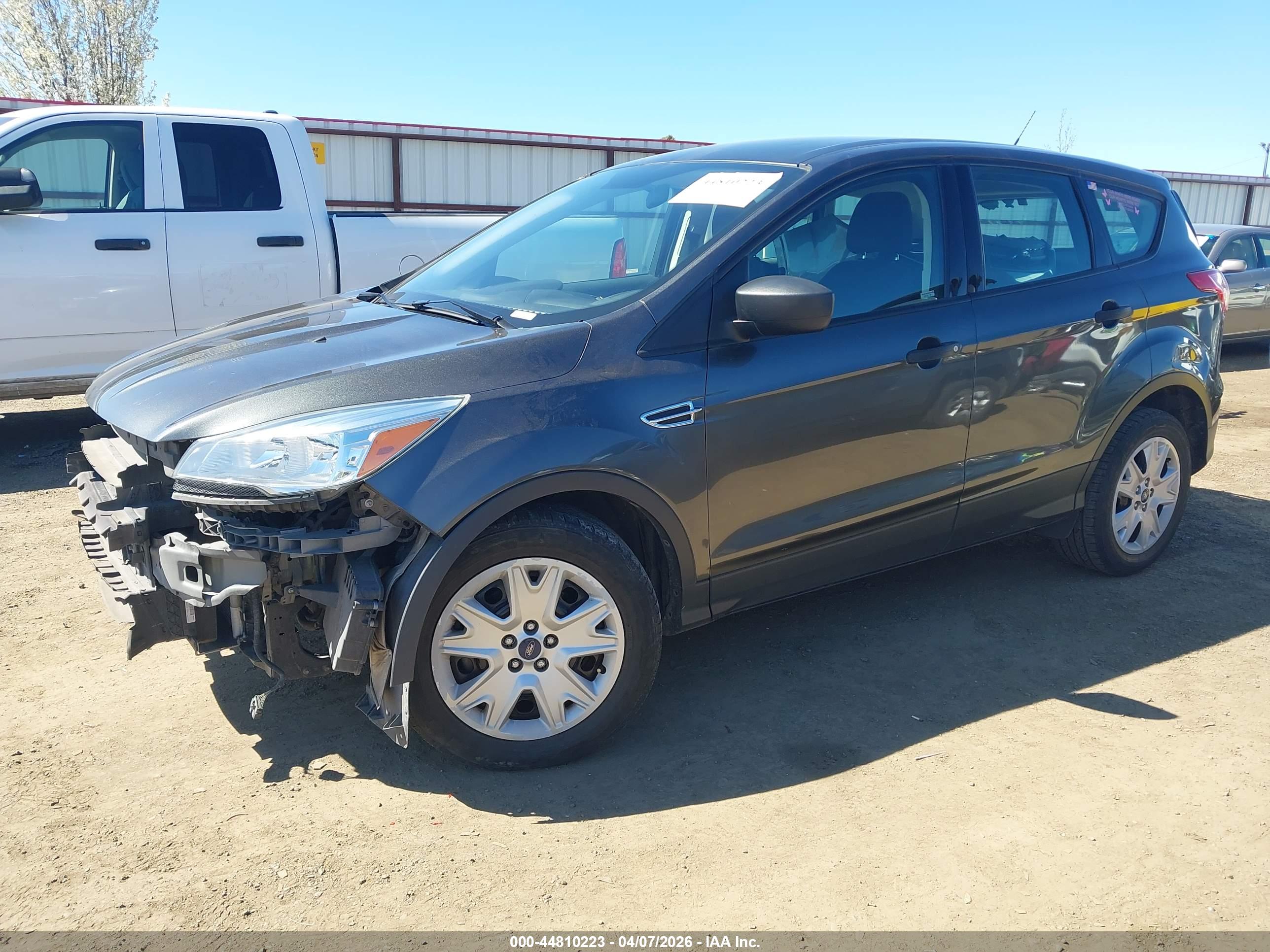 FORD ESCAPE image 2
