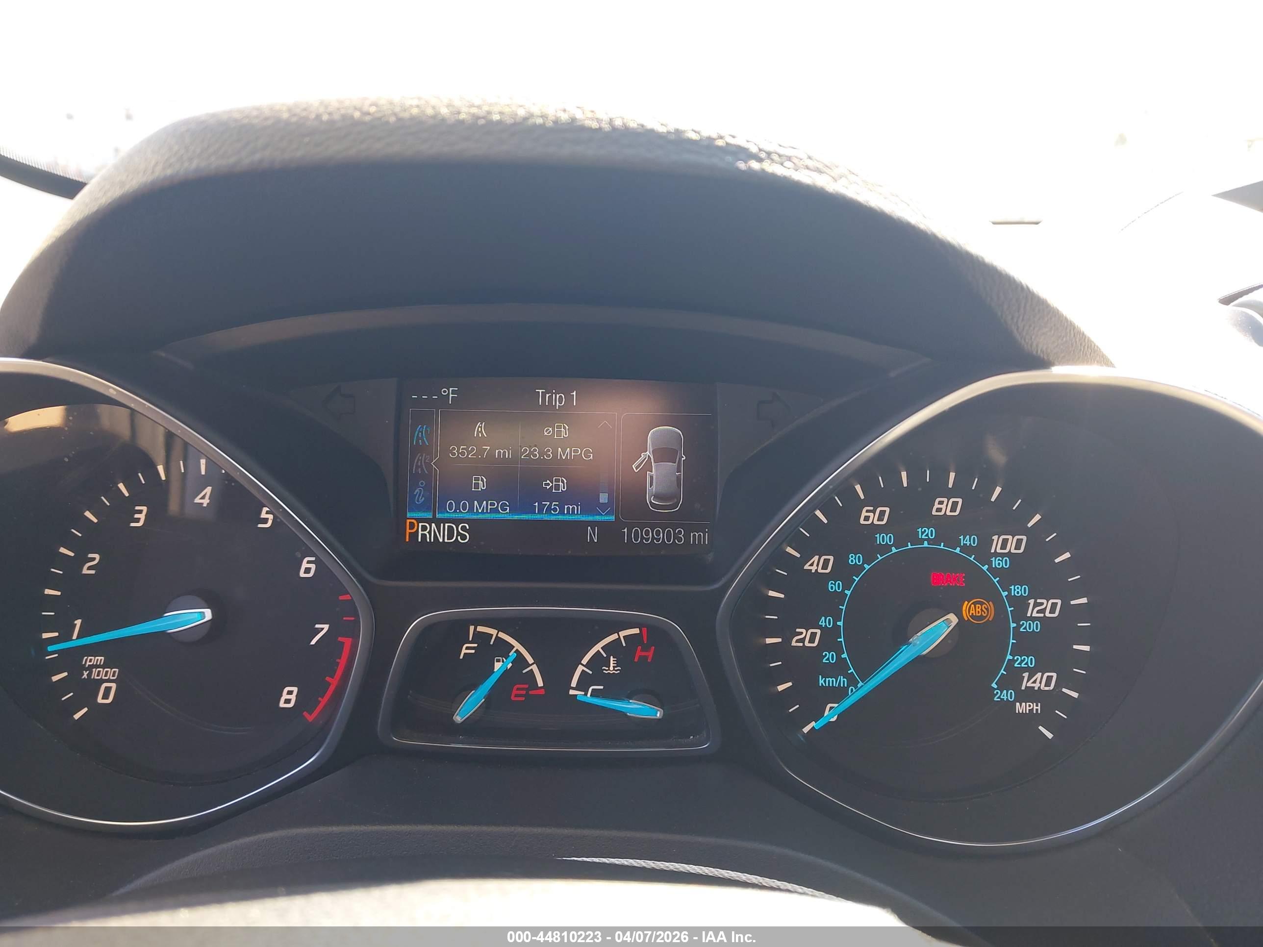 FORD ESCAPE image 7