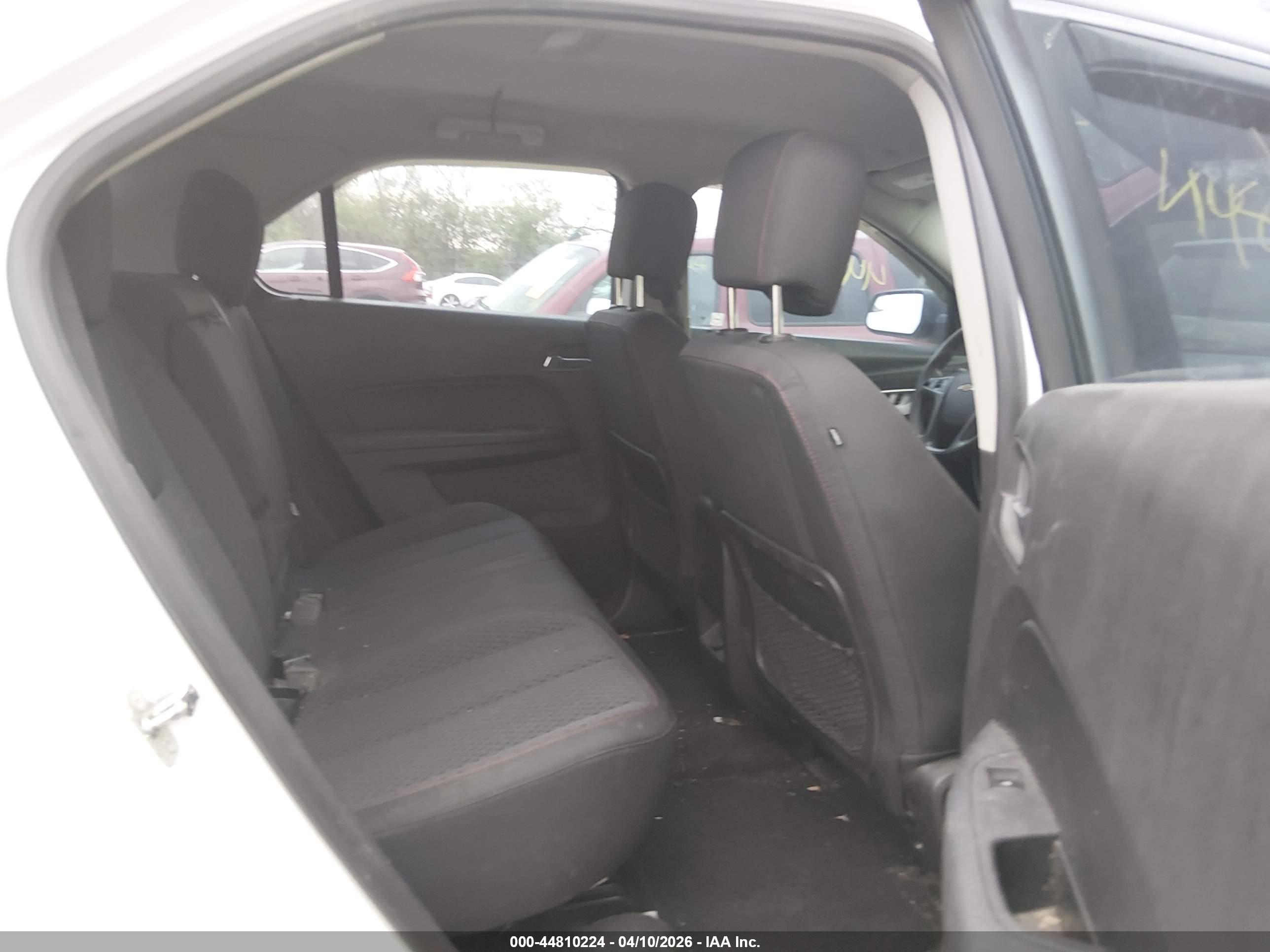 CHEVROLET EQUINOX image 8