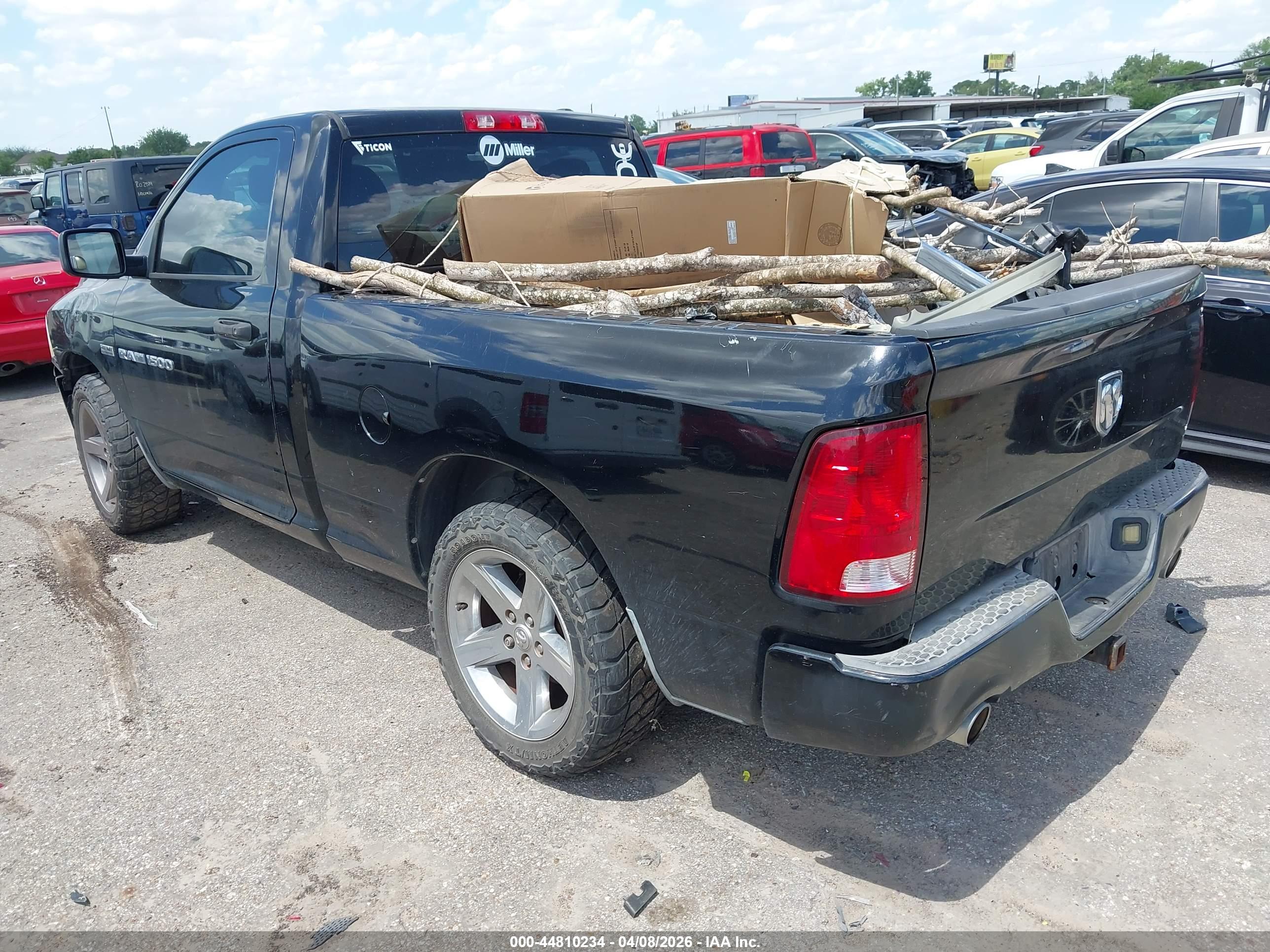 RAM 1500 image 3