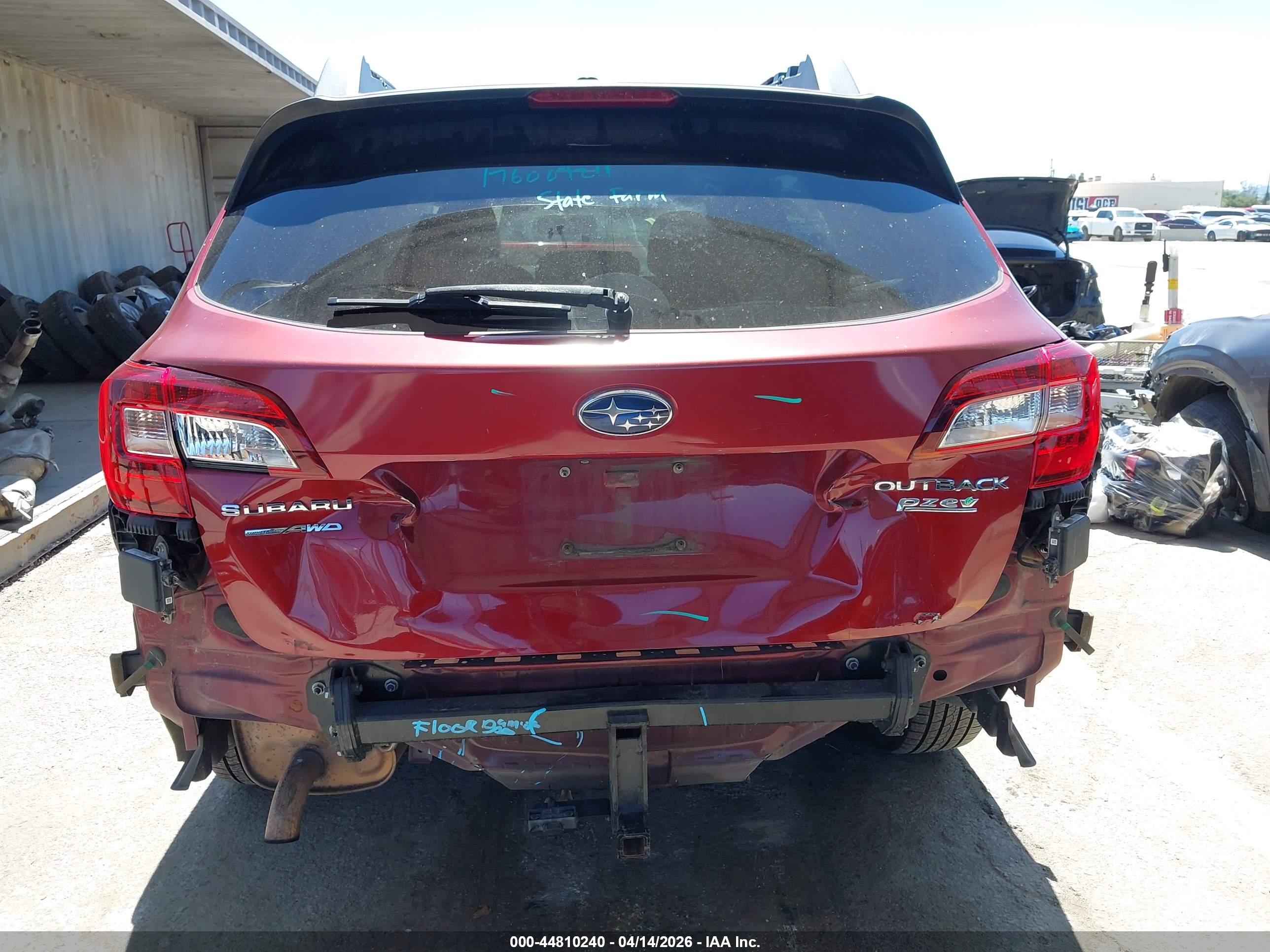 SUBARU OUTBACK image 6