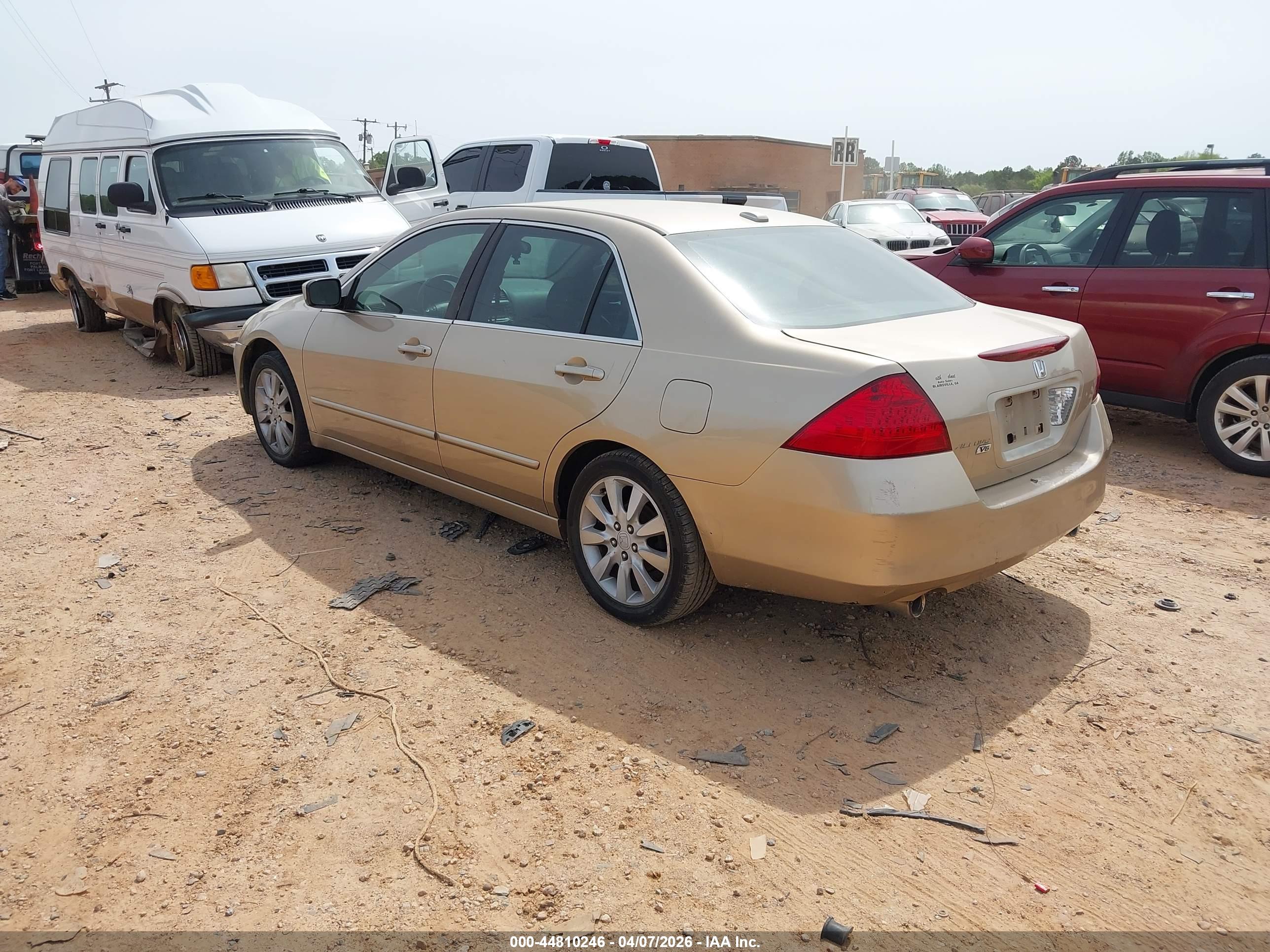 HONDA ACCORD image 3