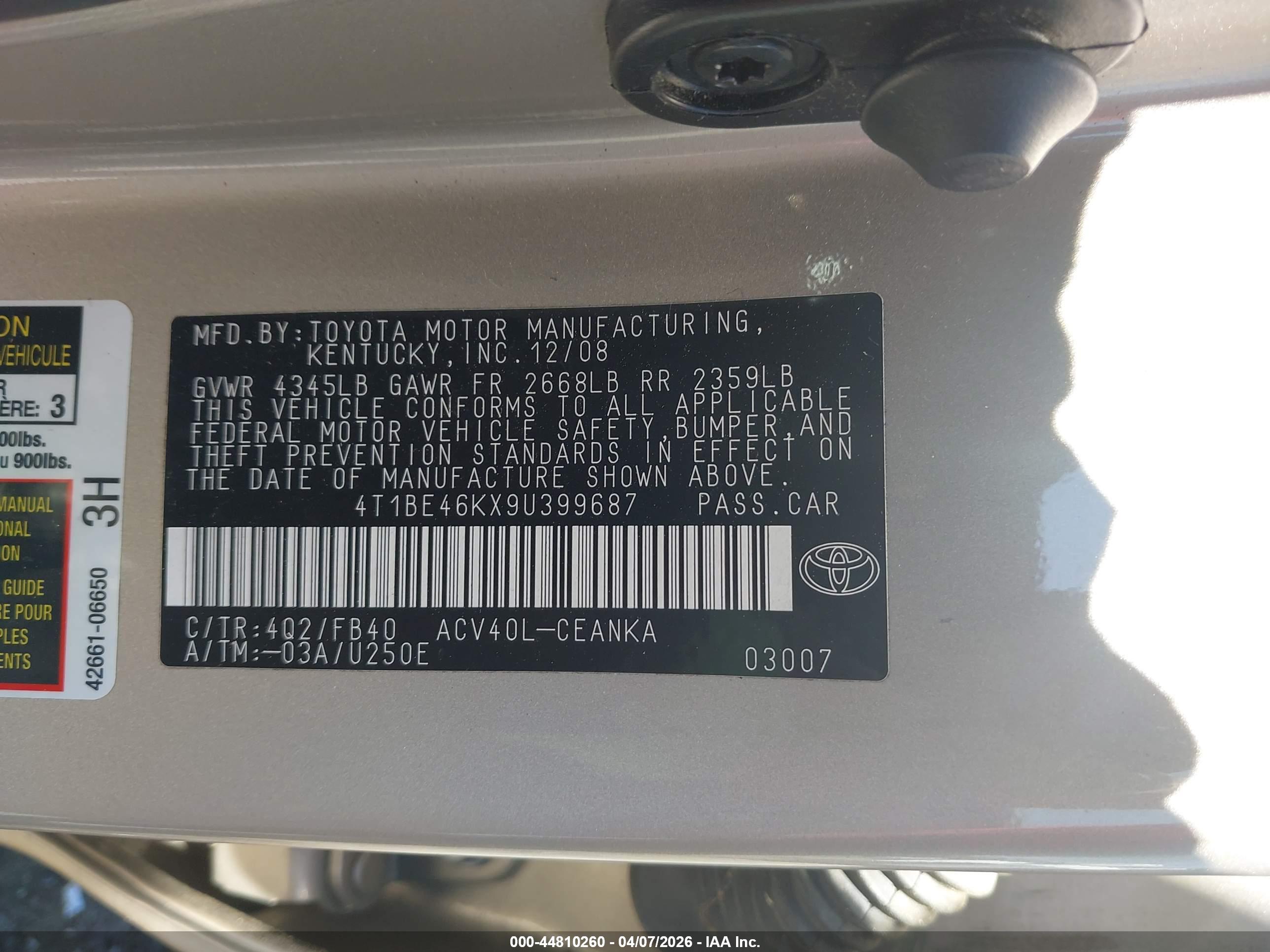 TOYOTA CAMRY image 9