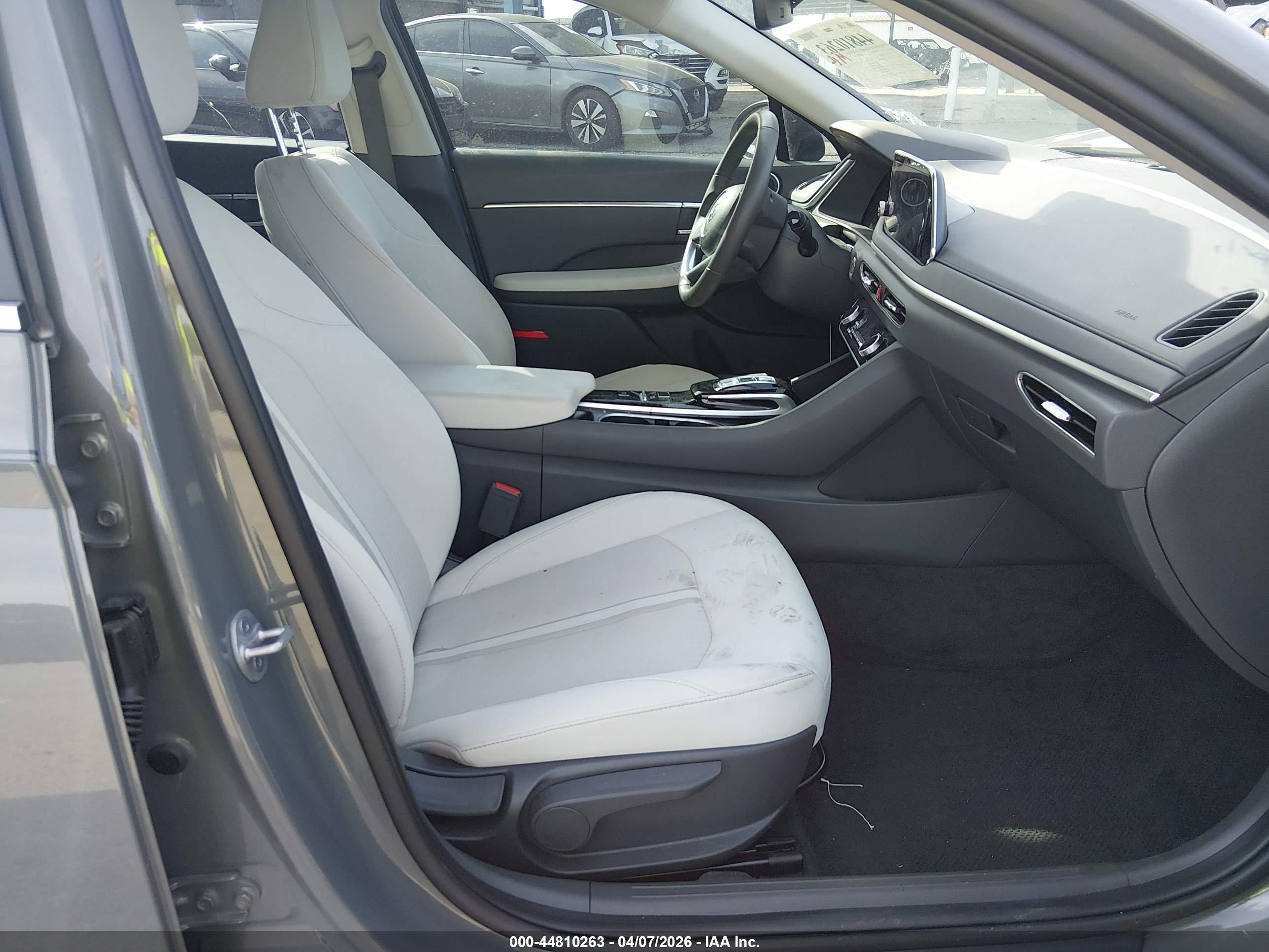 HYUNDAI SONATA image 5