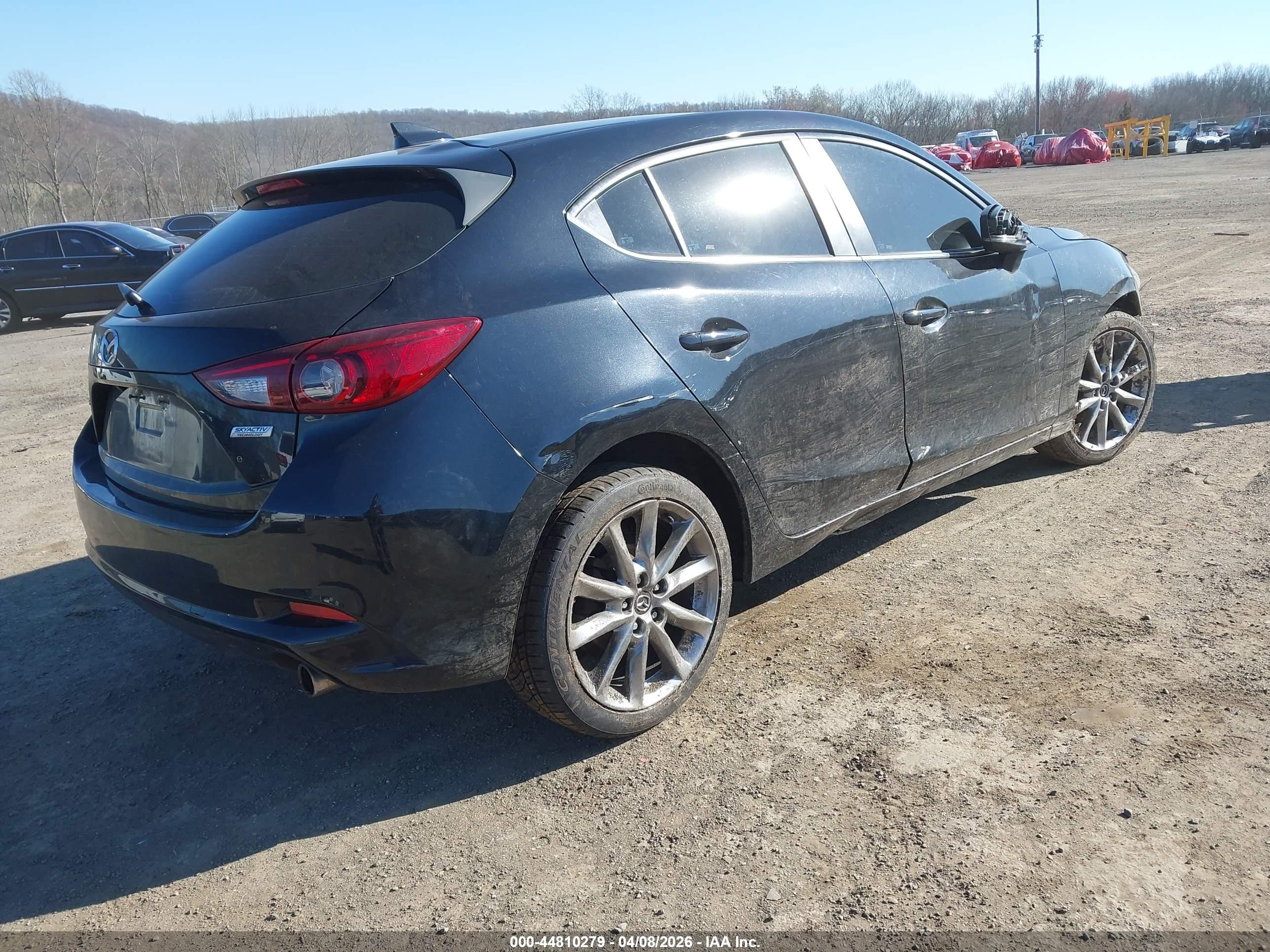 MAZDA MAZDA3 image 4
