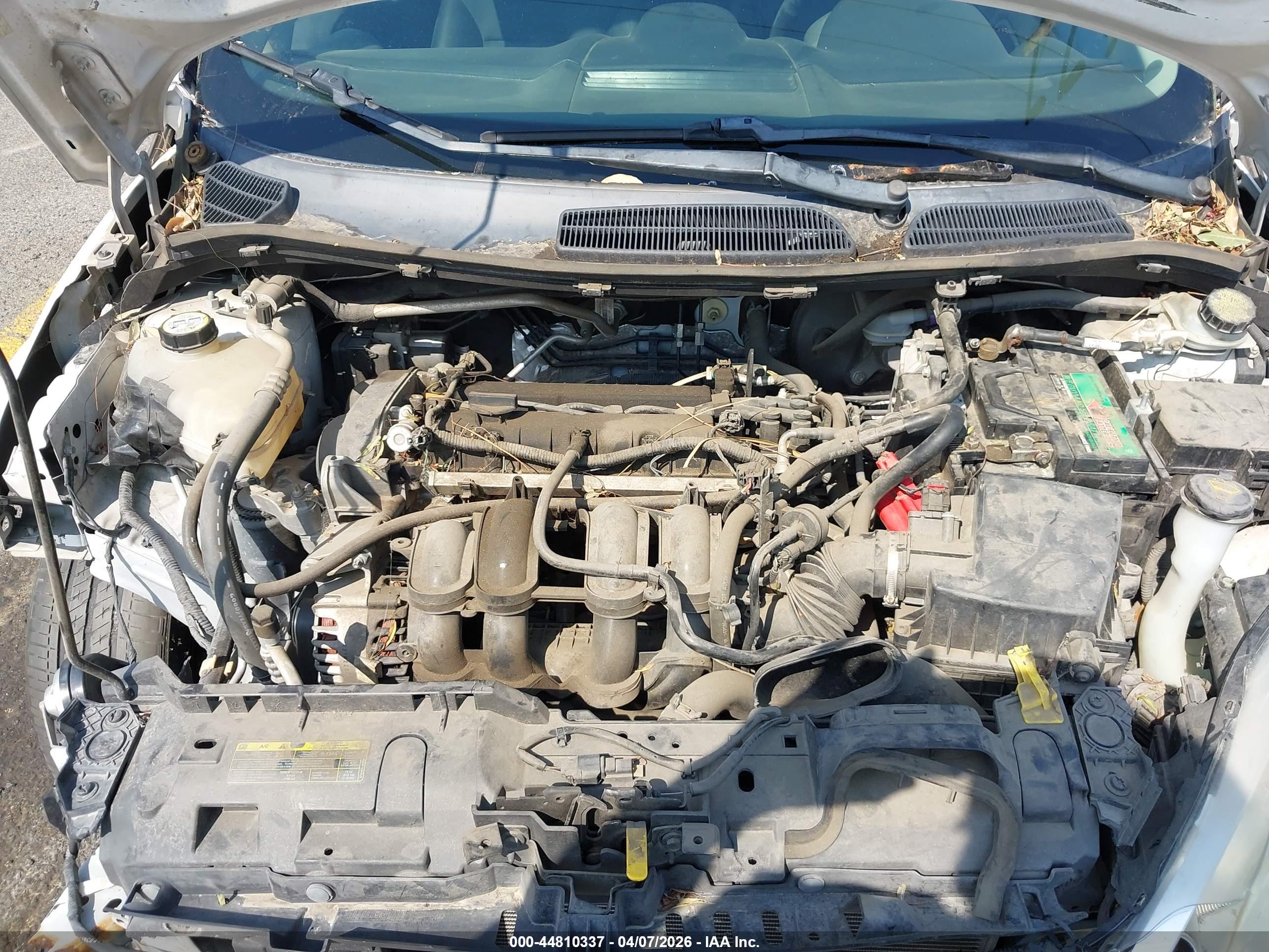 FORD FIESTA image 10