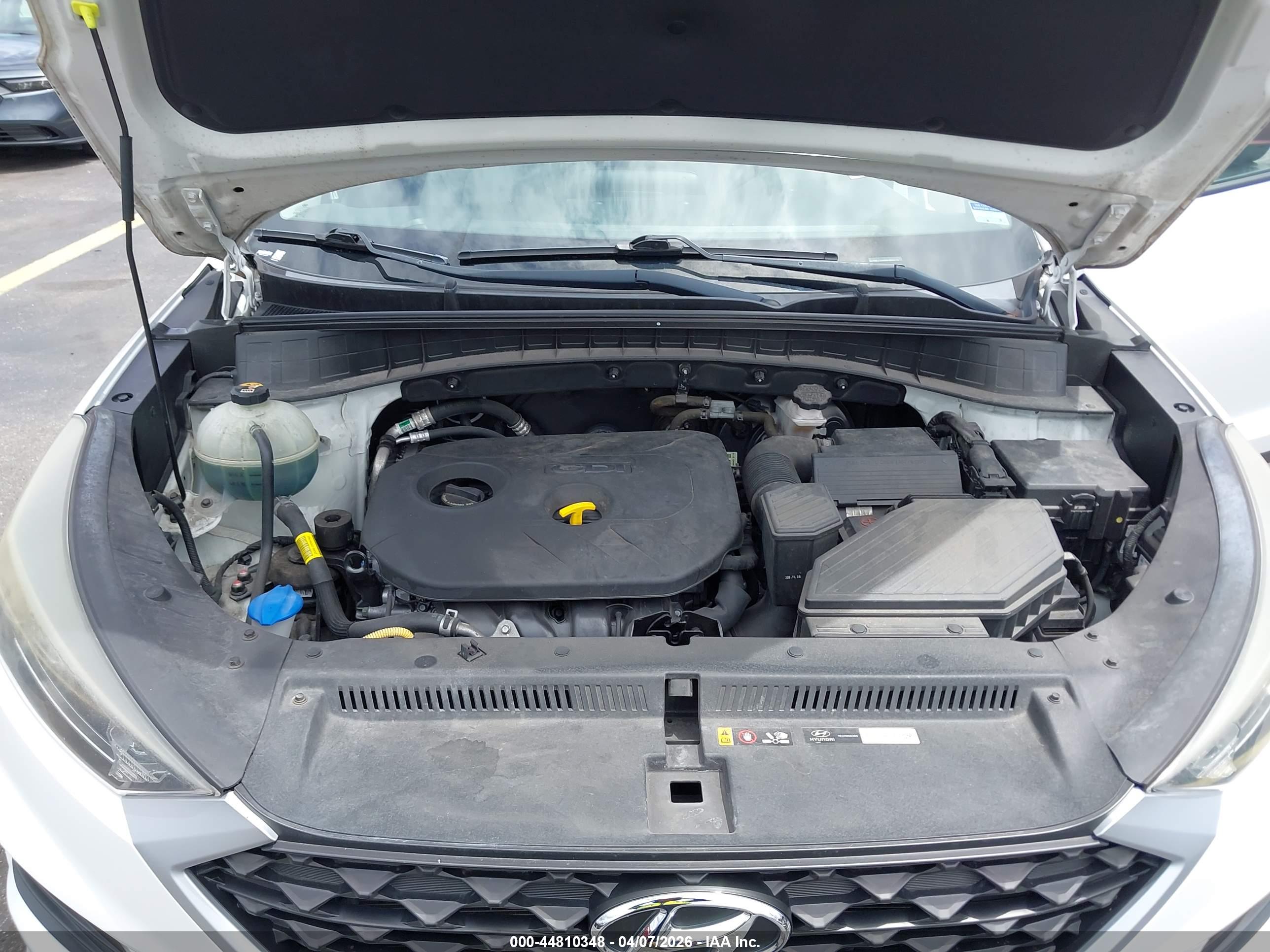 HYUNDAI TUCSON image 10