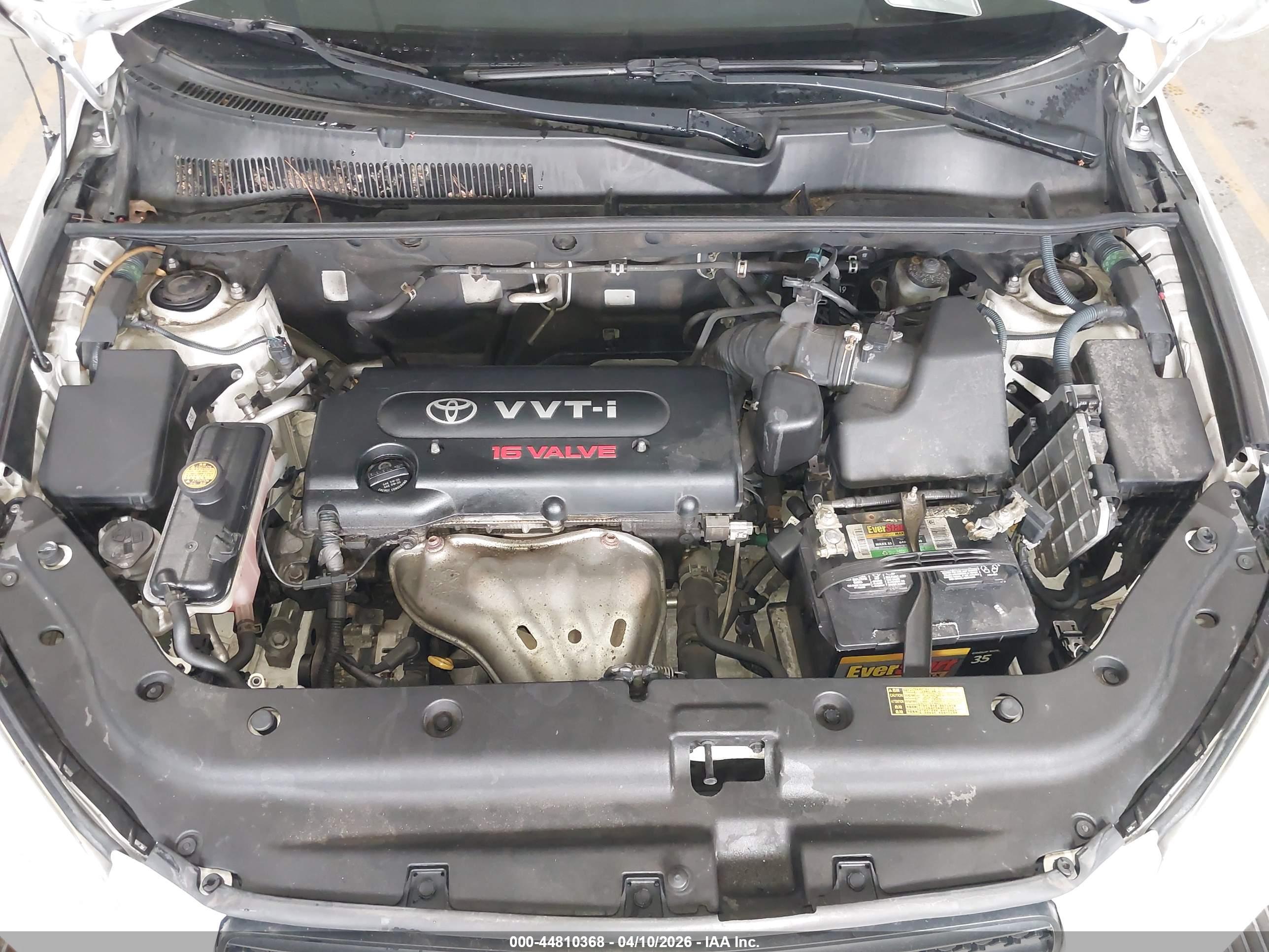 TOYOTA RAV4 image 10