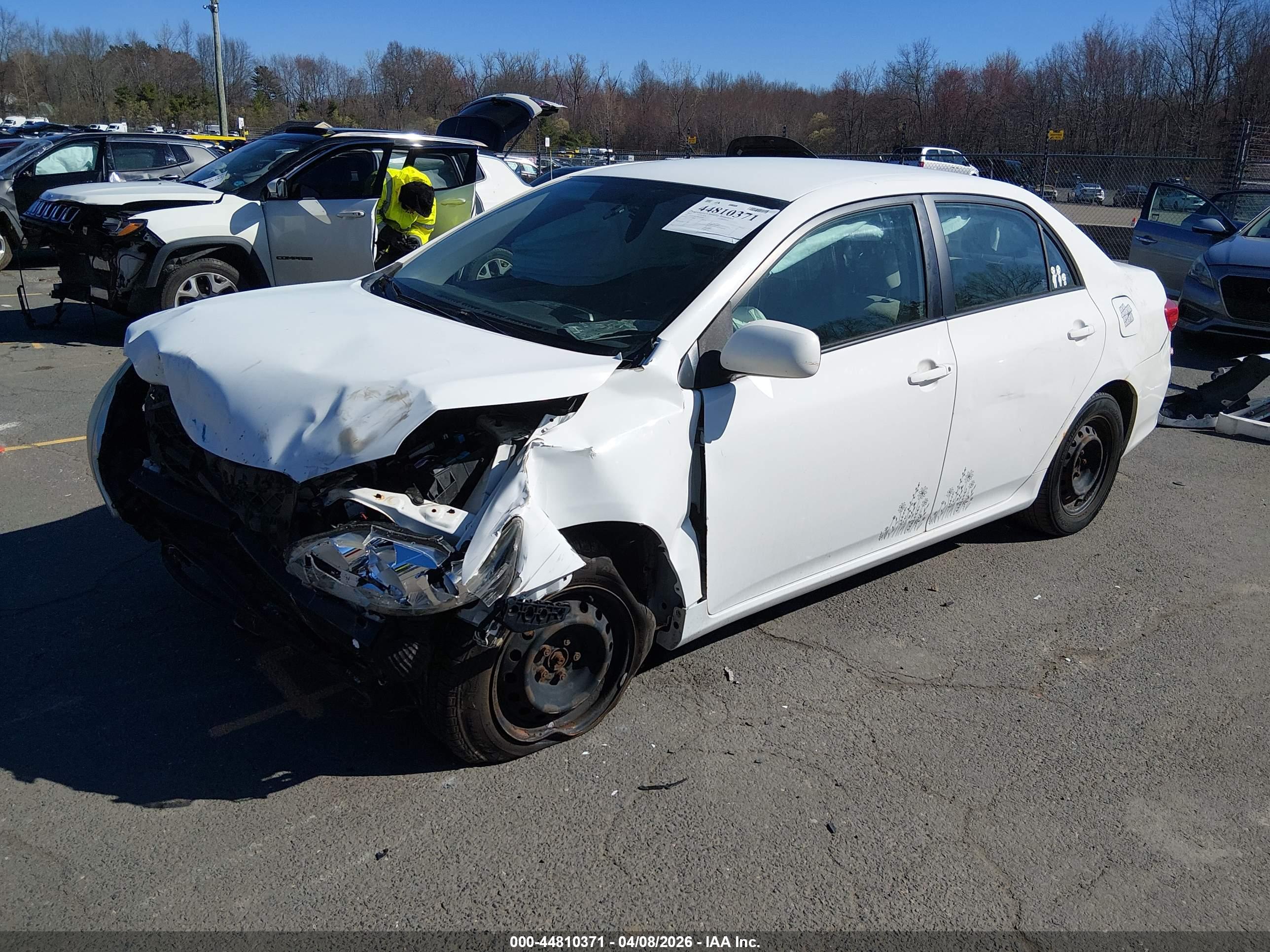 TOYOTA COROLLA image 2
