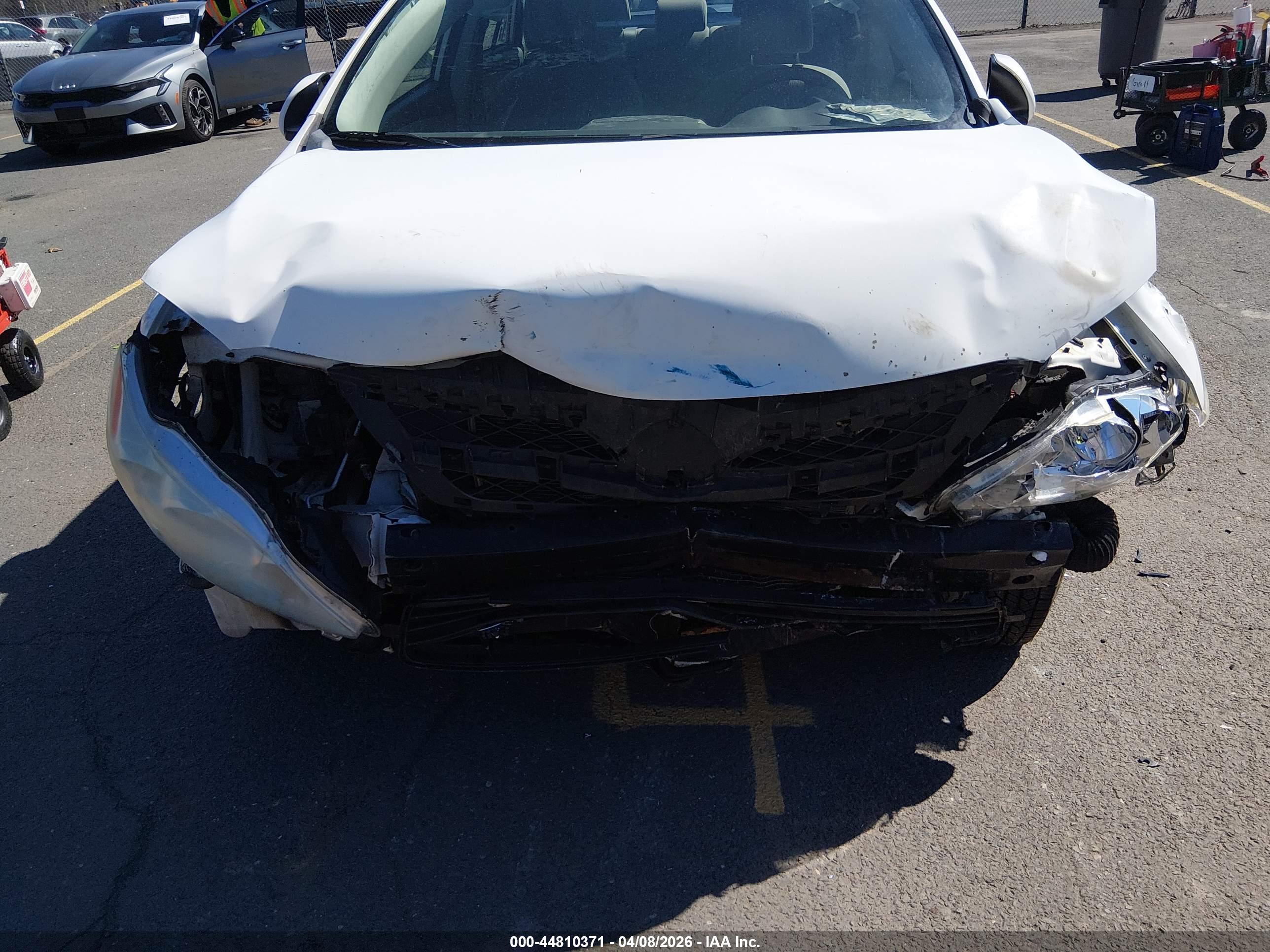 TOYOTA COROLLA image 6