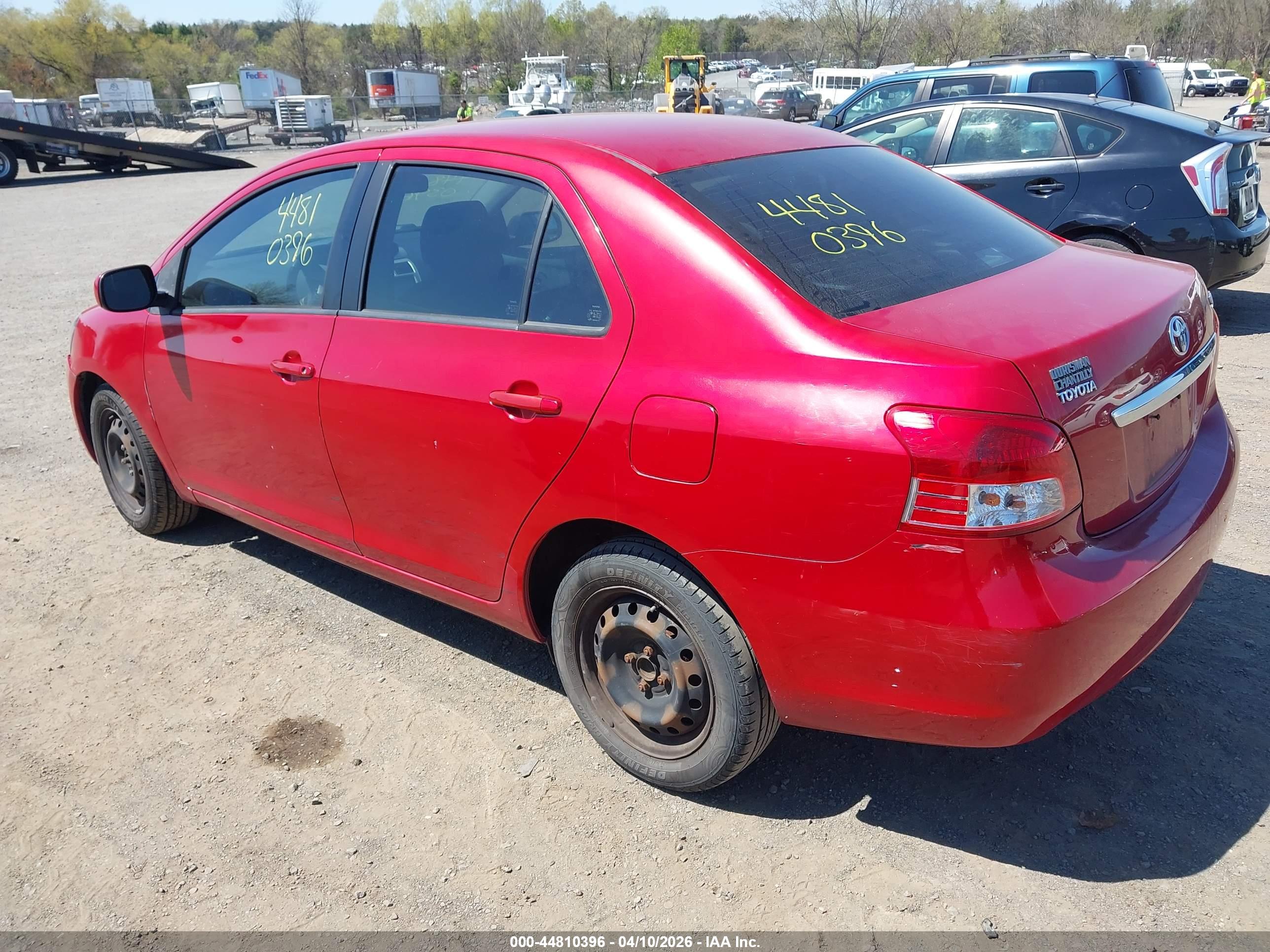 TOYOTA YARIS image 3