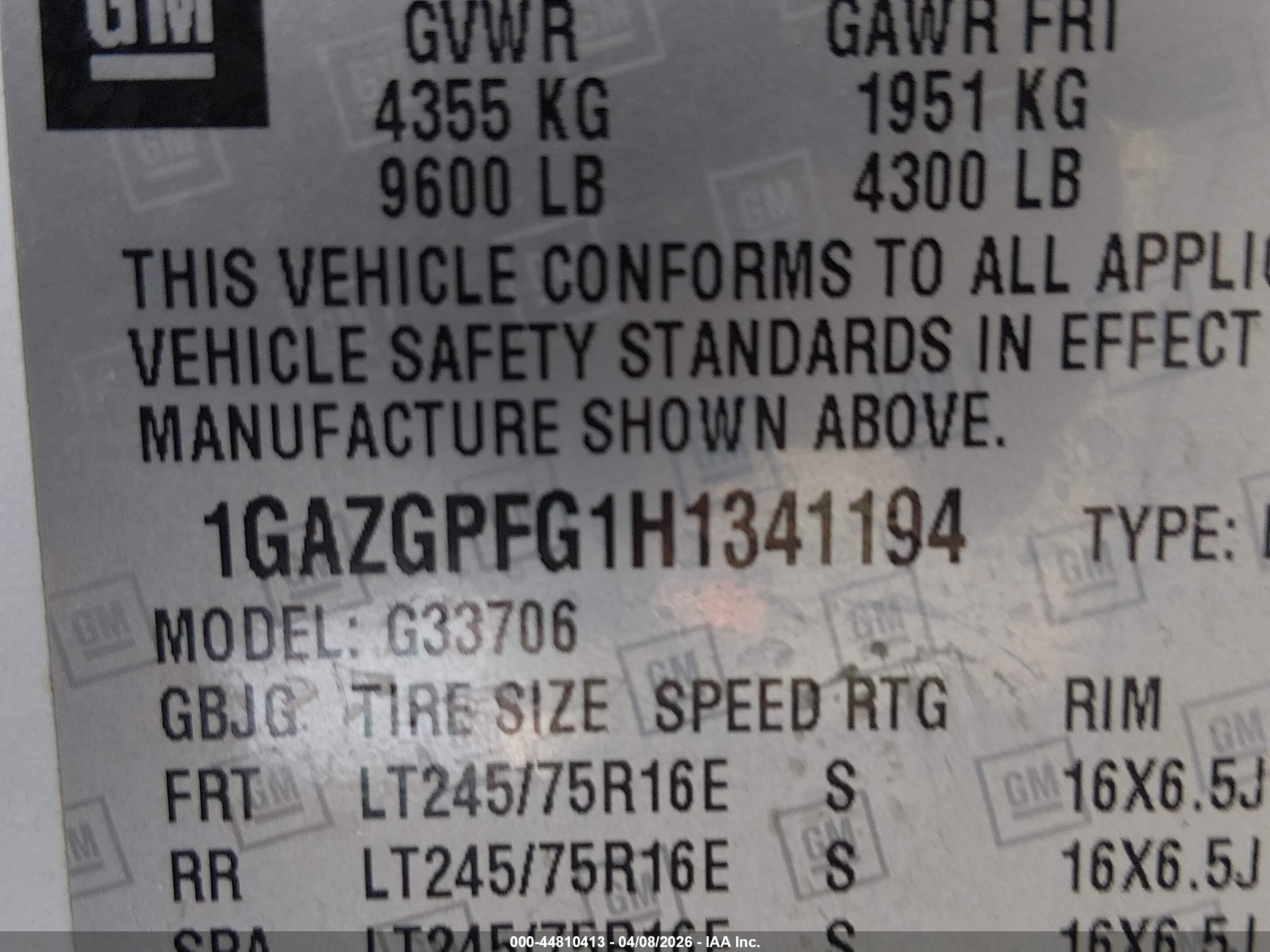 CHEVROLET EXPRESS image 9
