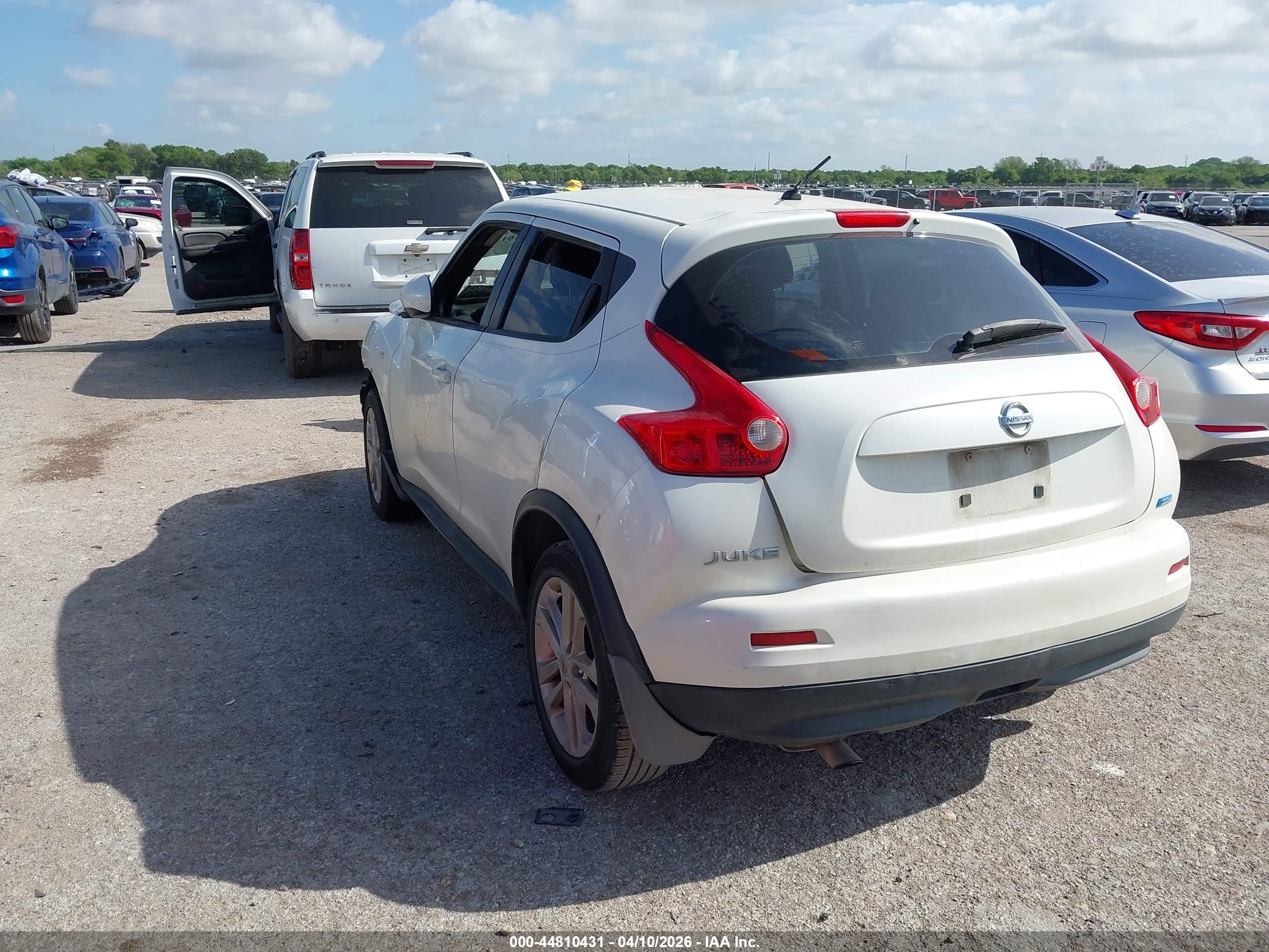 NISSAN JUKE image 3