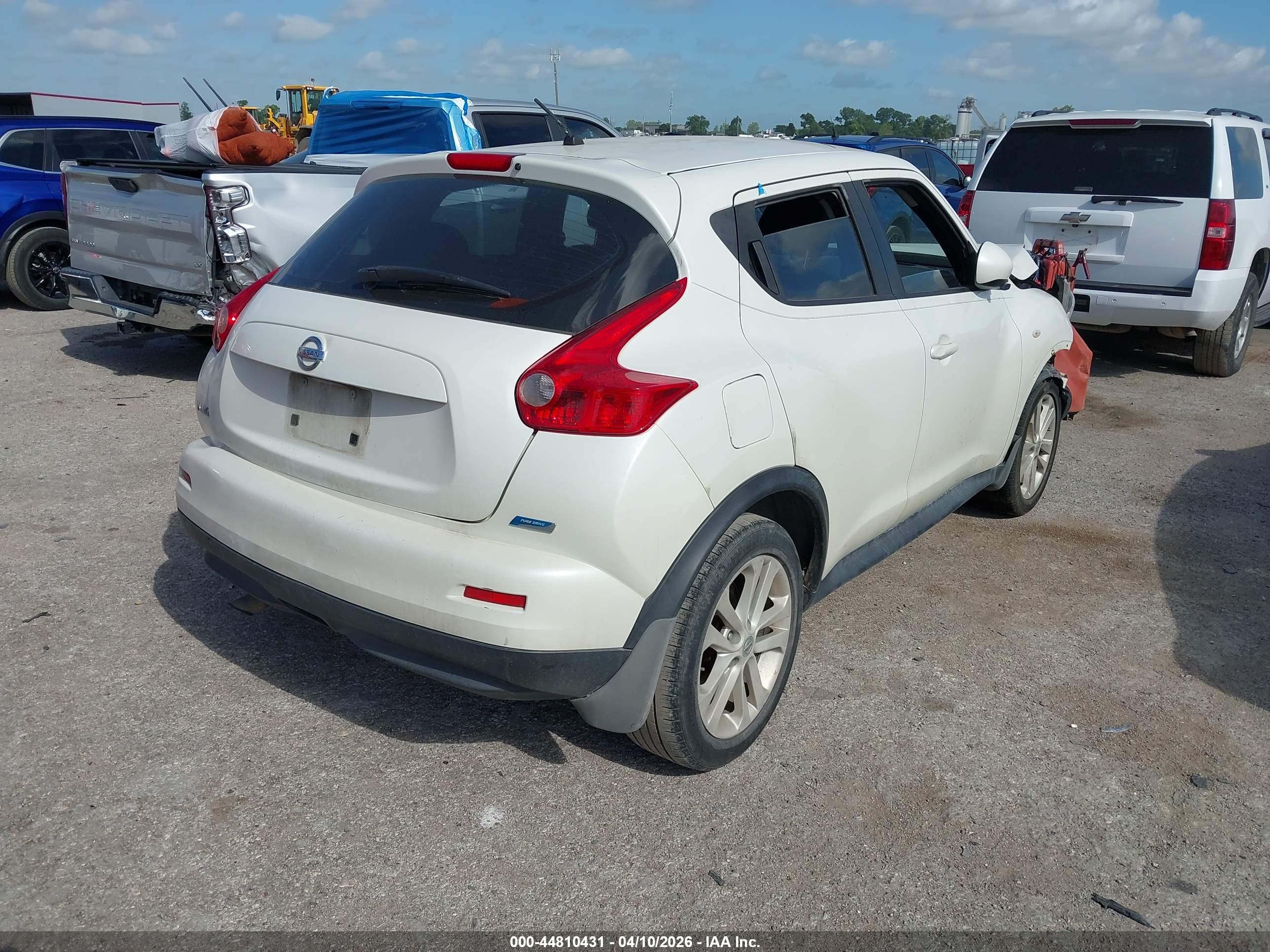 NISSAN JUKE image 4