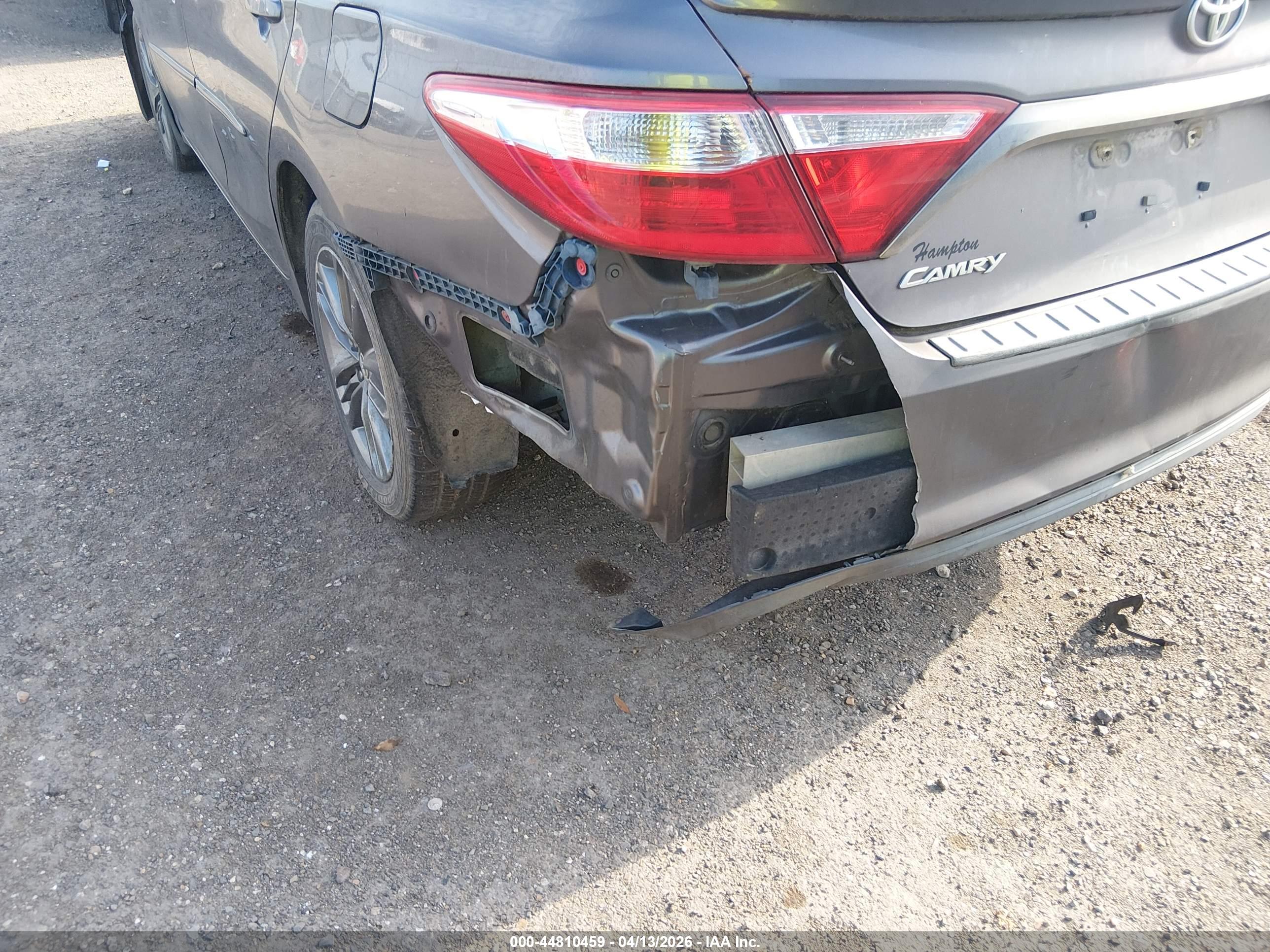 TOYOTA CAMRY image 6