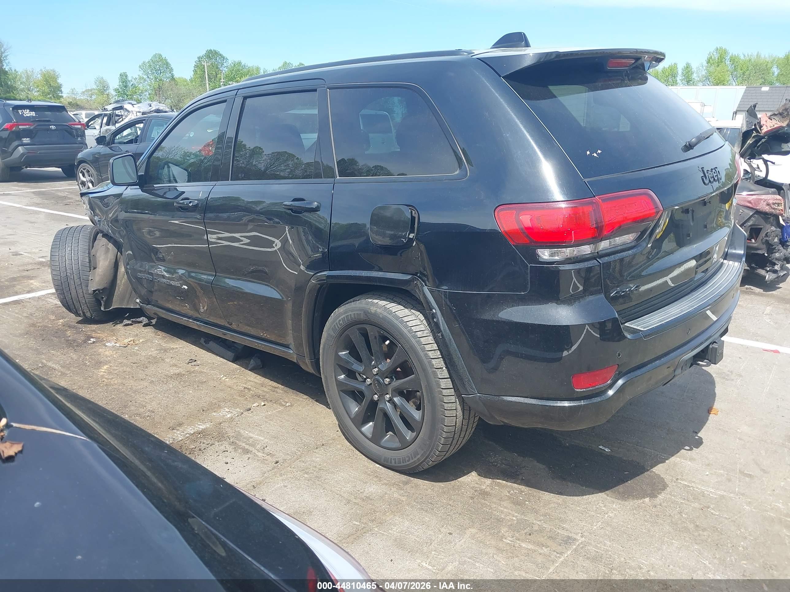 JEEP GRAND image 3