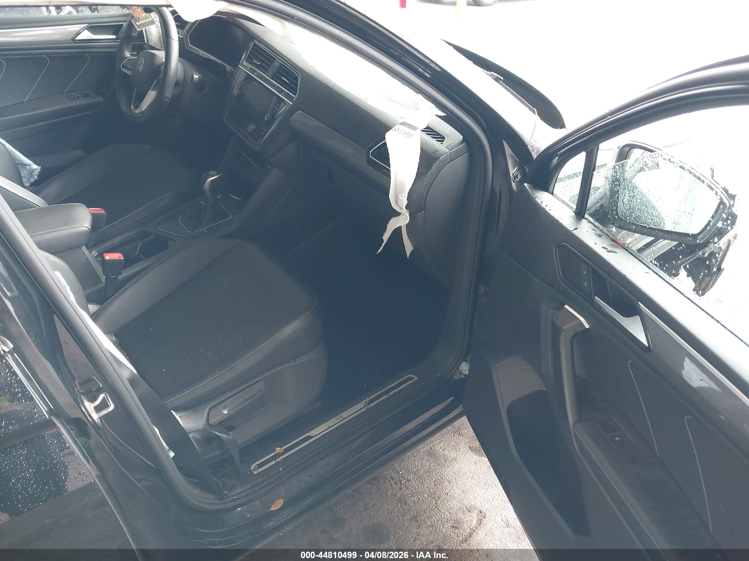 VOLKSWAGEN TIGUAN image 5