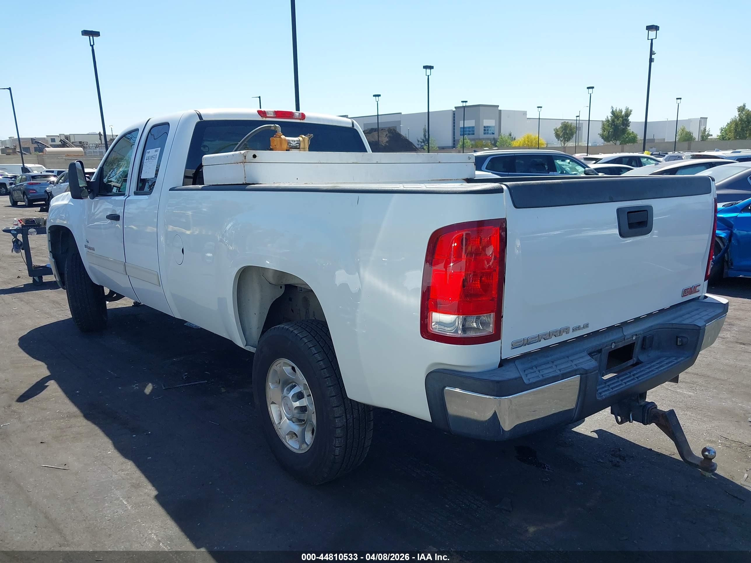 GMC SIERRA image 3