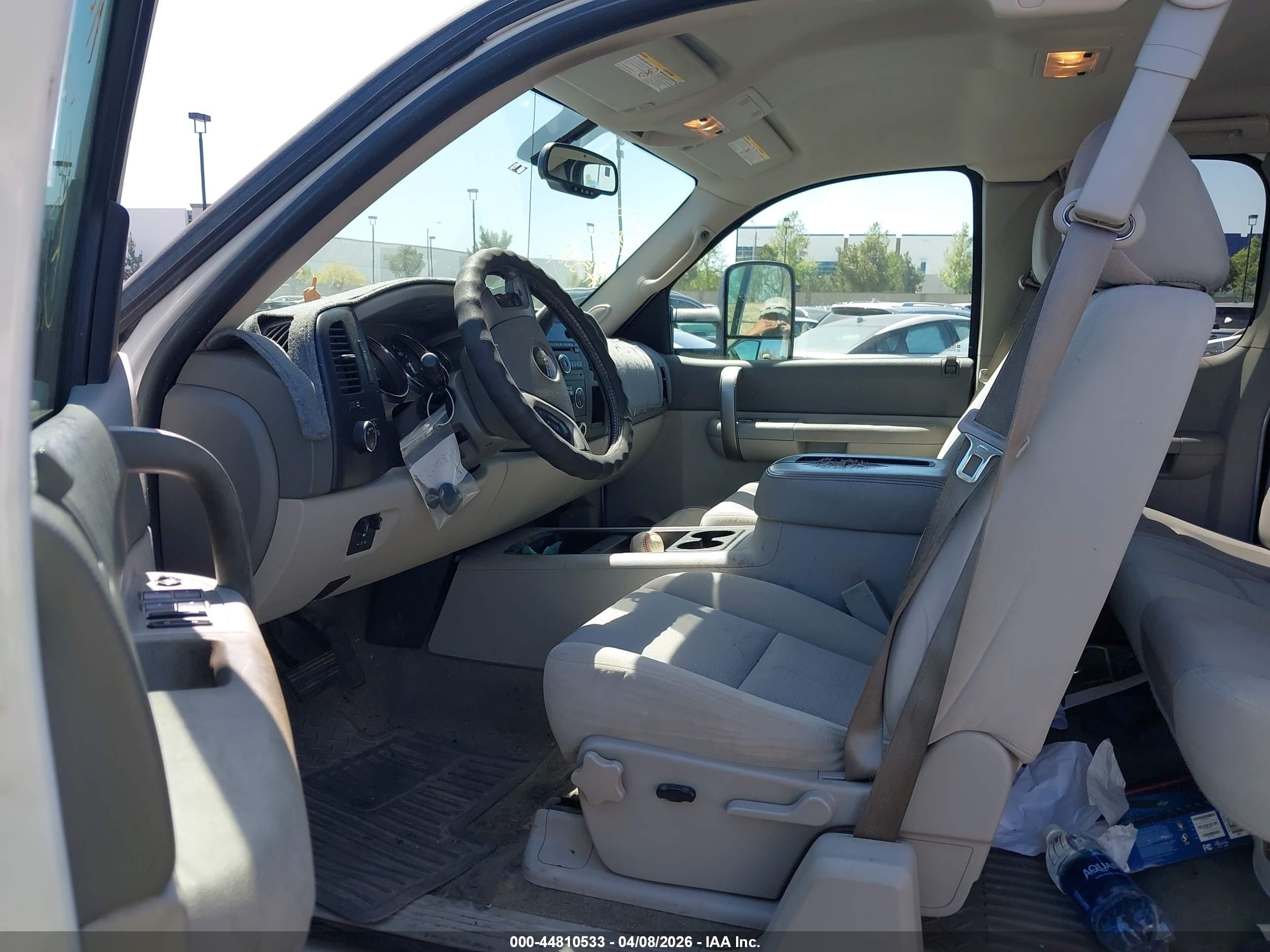 GMC SIERRA image 5