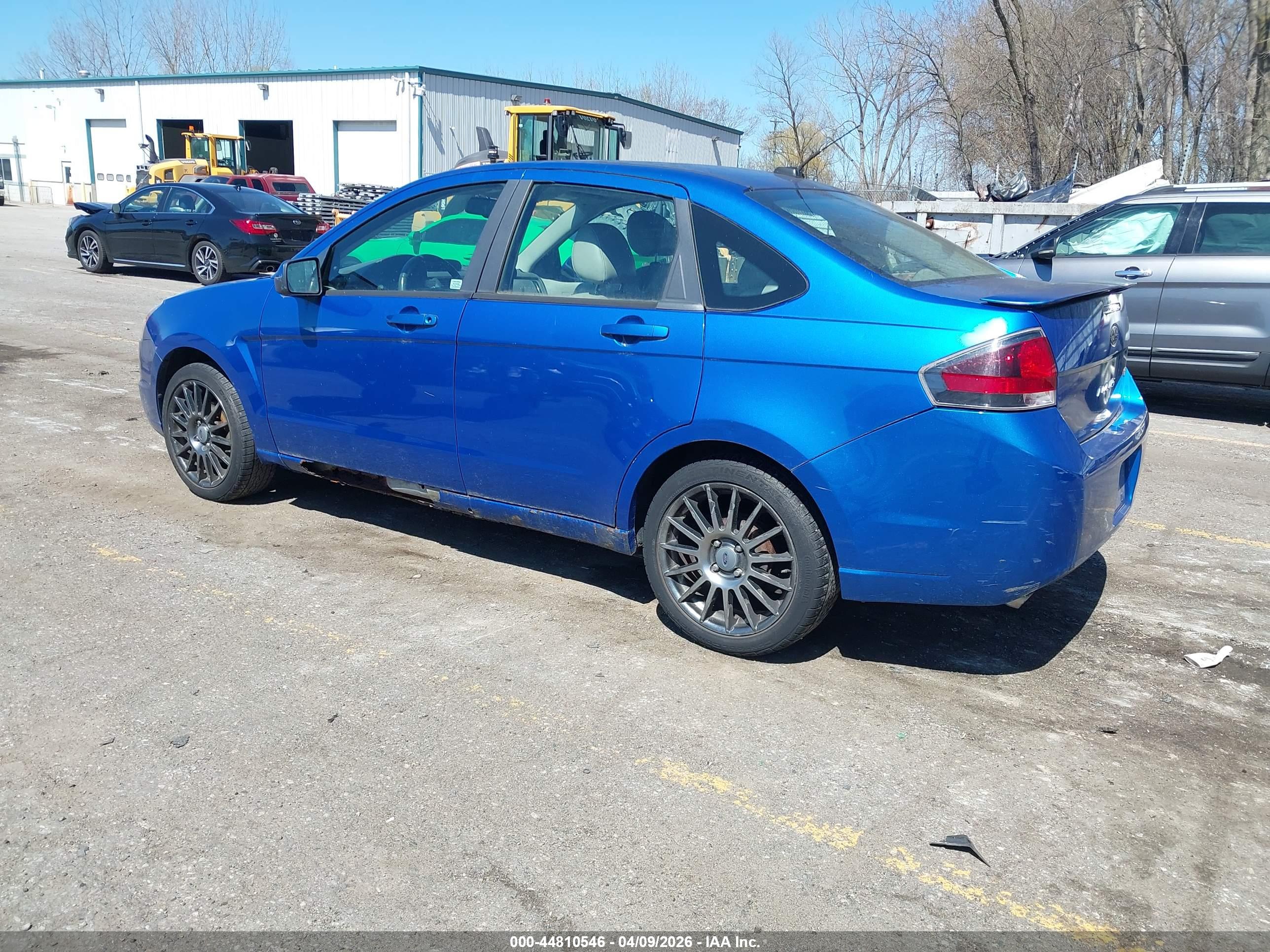 FORD FOCUS image 3