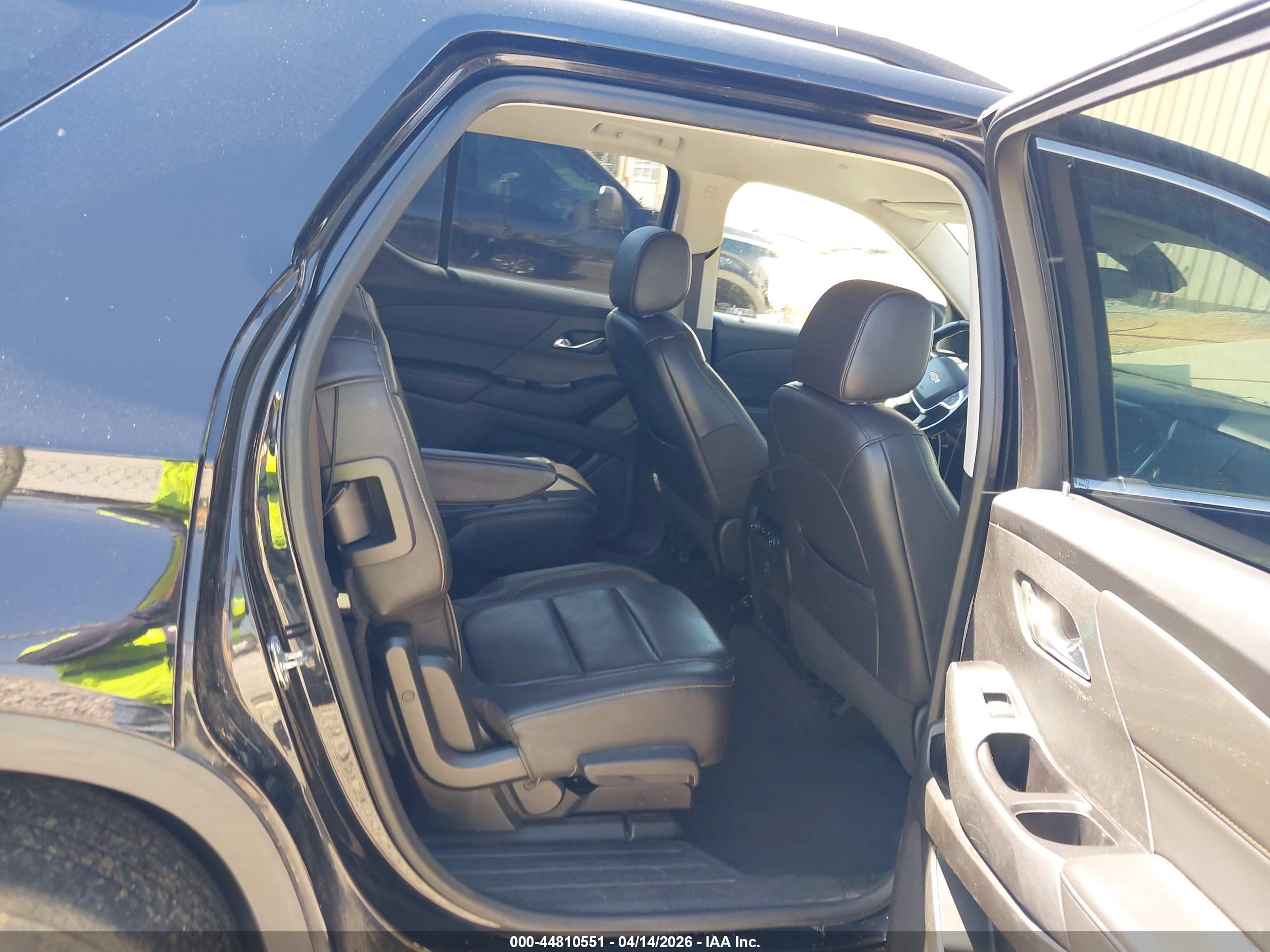 CHEVROLET TRAVERSE image 8