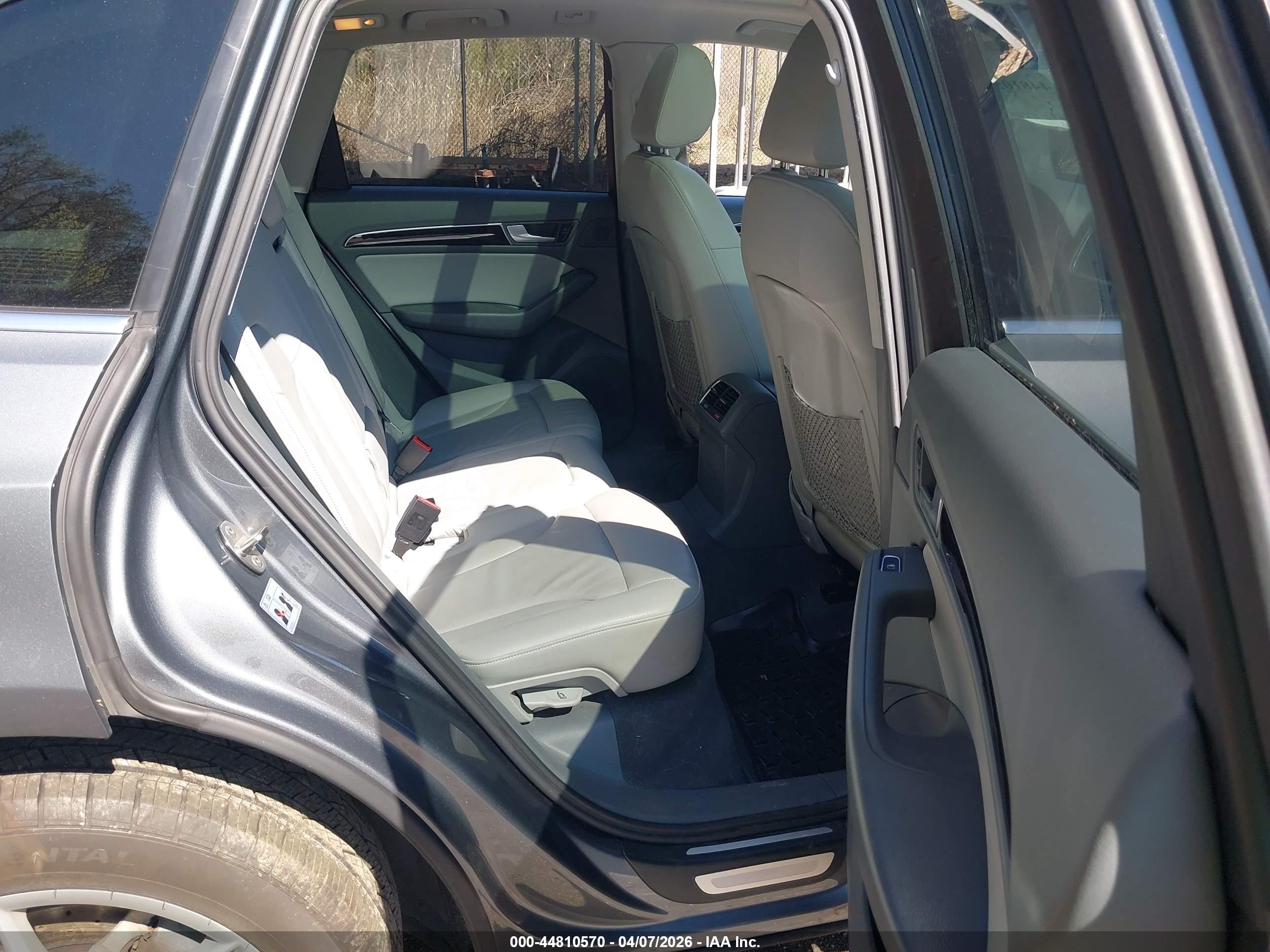 AUDI Q5 image 8