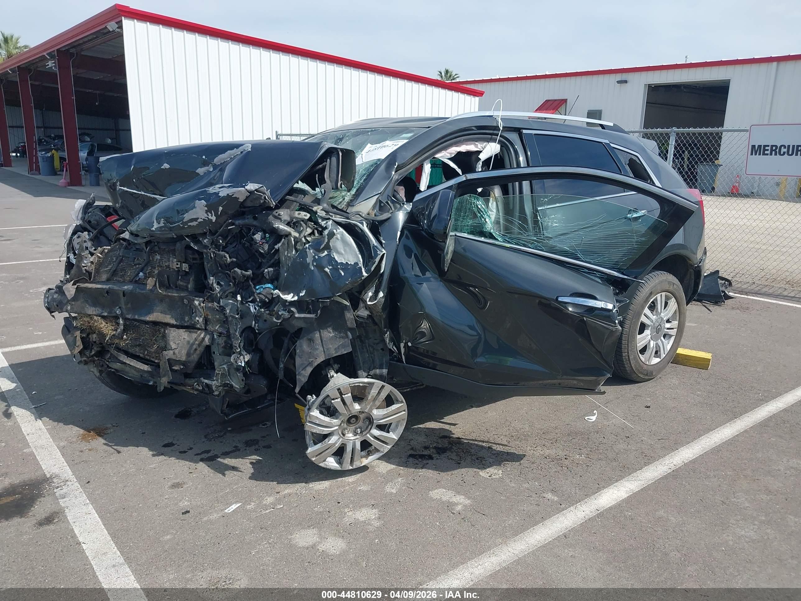 CADILLAC SRX image 2