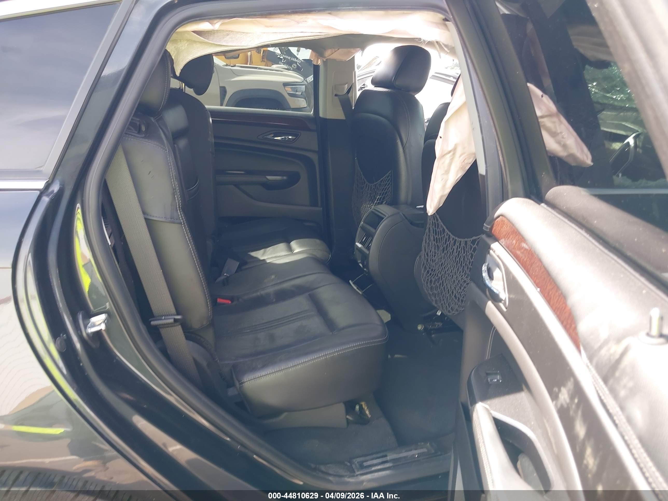 CADILLAC SRX image 8