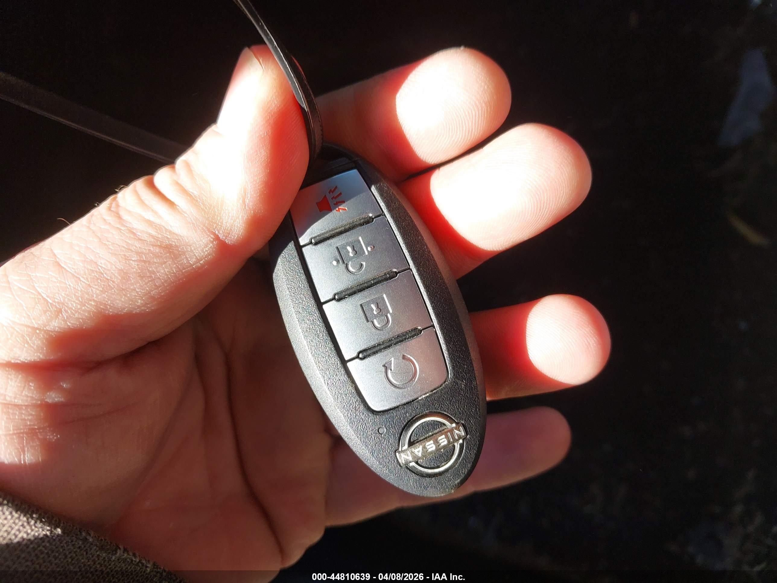 NISSAN ROGUE image 11
